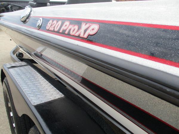 2014 Phoenix boat for sale, model of the boat is 920 ProXP & Image # 3 of 16