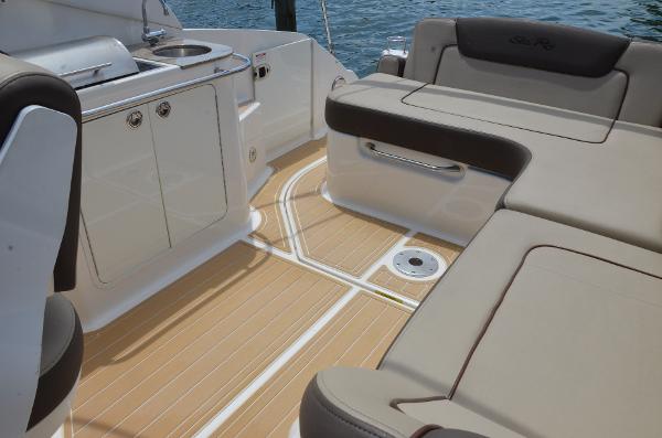 28' Sea Ray, Listing Number 100820228, - Photo No. 12