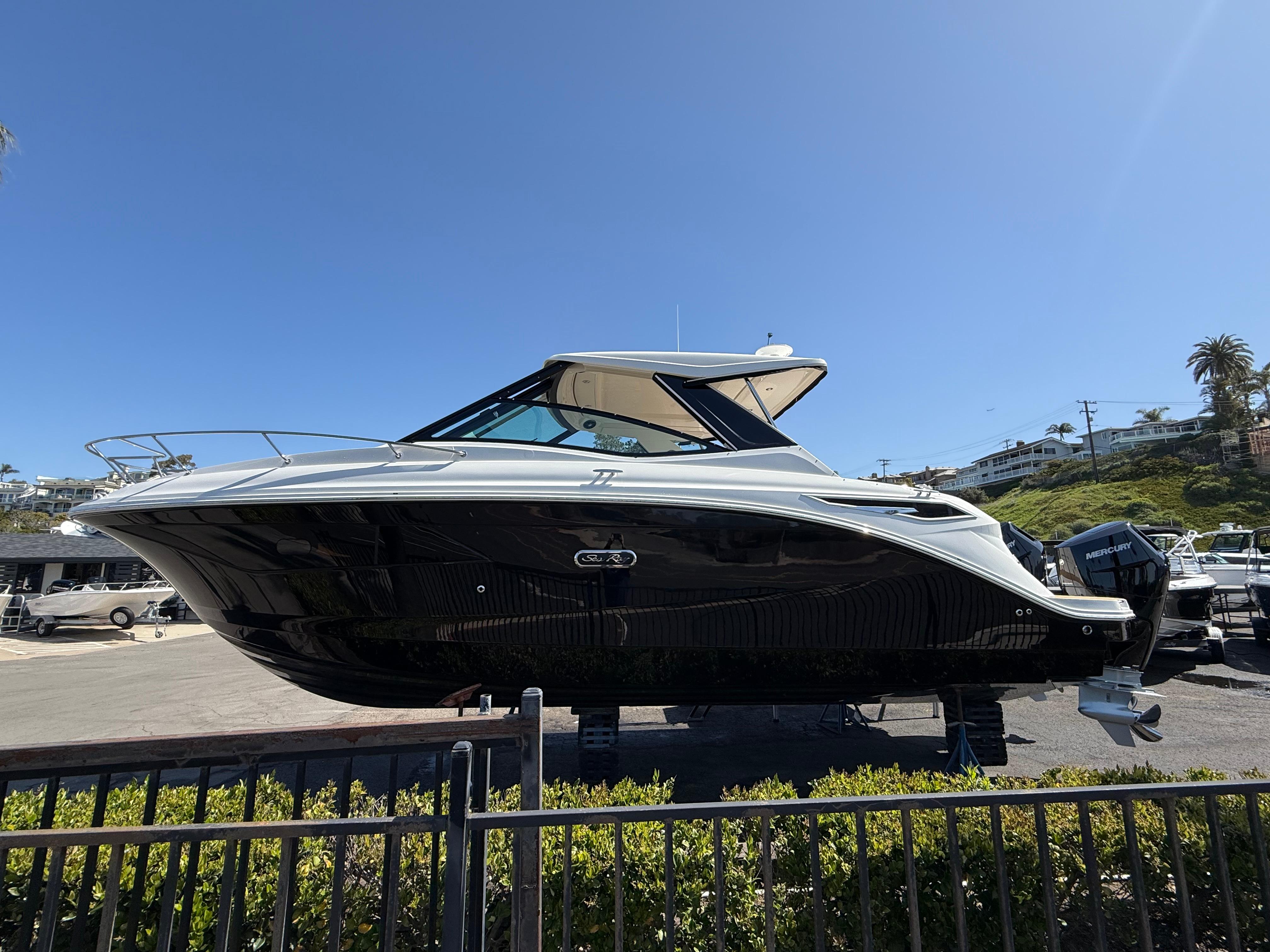 2025 Sea Ray Sundancer 320 OB #S1724A inventory image at Sun Country Marine Group, Newport Beach 2025 Sea Ray Sundancer 320 OB #S1724A inventory image at Sun Country Marine Group, Newport Beach