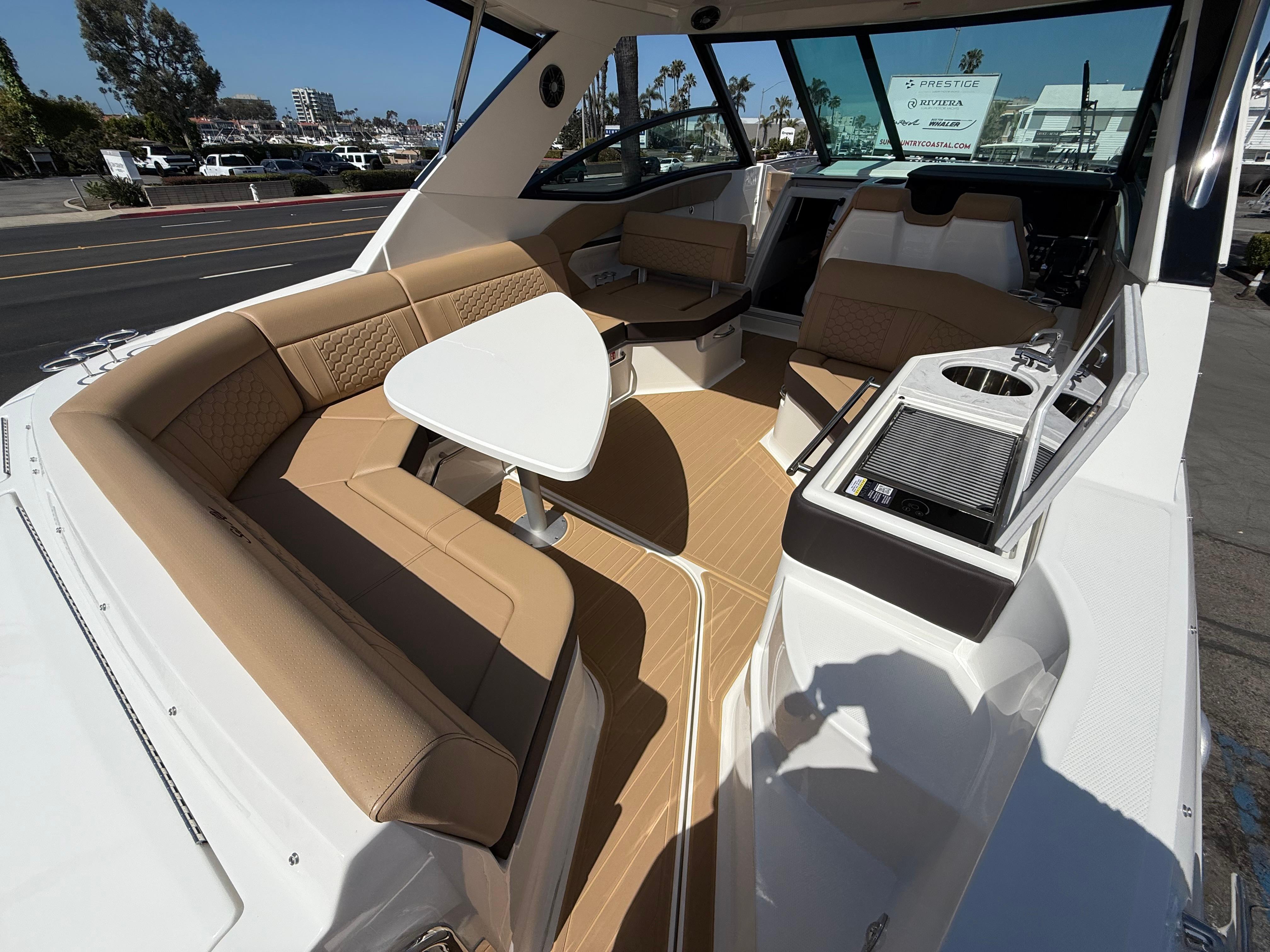 2025 Sea Ray Sundancer 320 OB #S1724A inventory image at Sun Country Marine Group, Newport Beach 2025 Sea Ray Sundancer 320 OB #S1724A inventory image at Sun Country Marine Group, Newport Beach