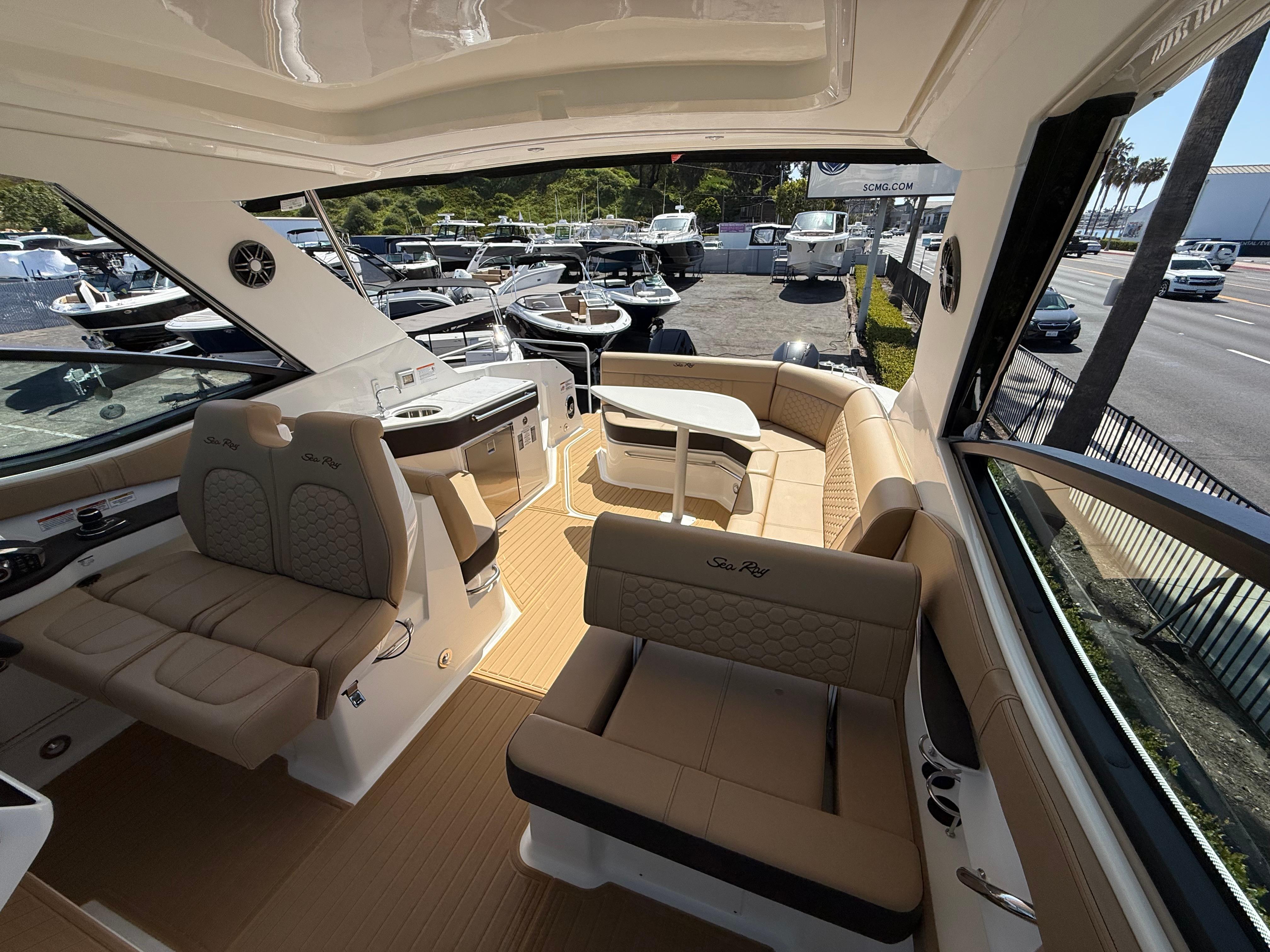 2025 Sea Ray Sundancer 320 OB #S1724A inventory image at Sun Country Marine Group, Newport Beach 2025 Sea Ray Sundancer 320 OB #S1724A inventory image at Sun Country Marine Group, Newport Beach