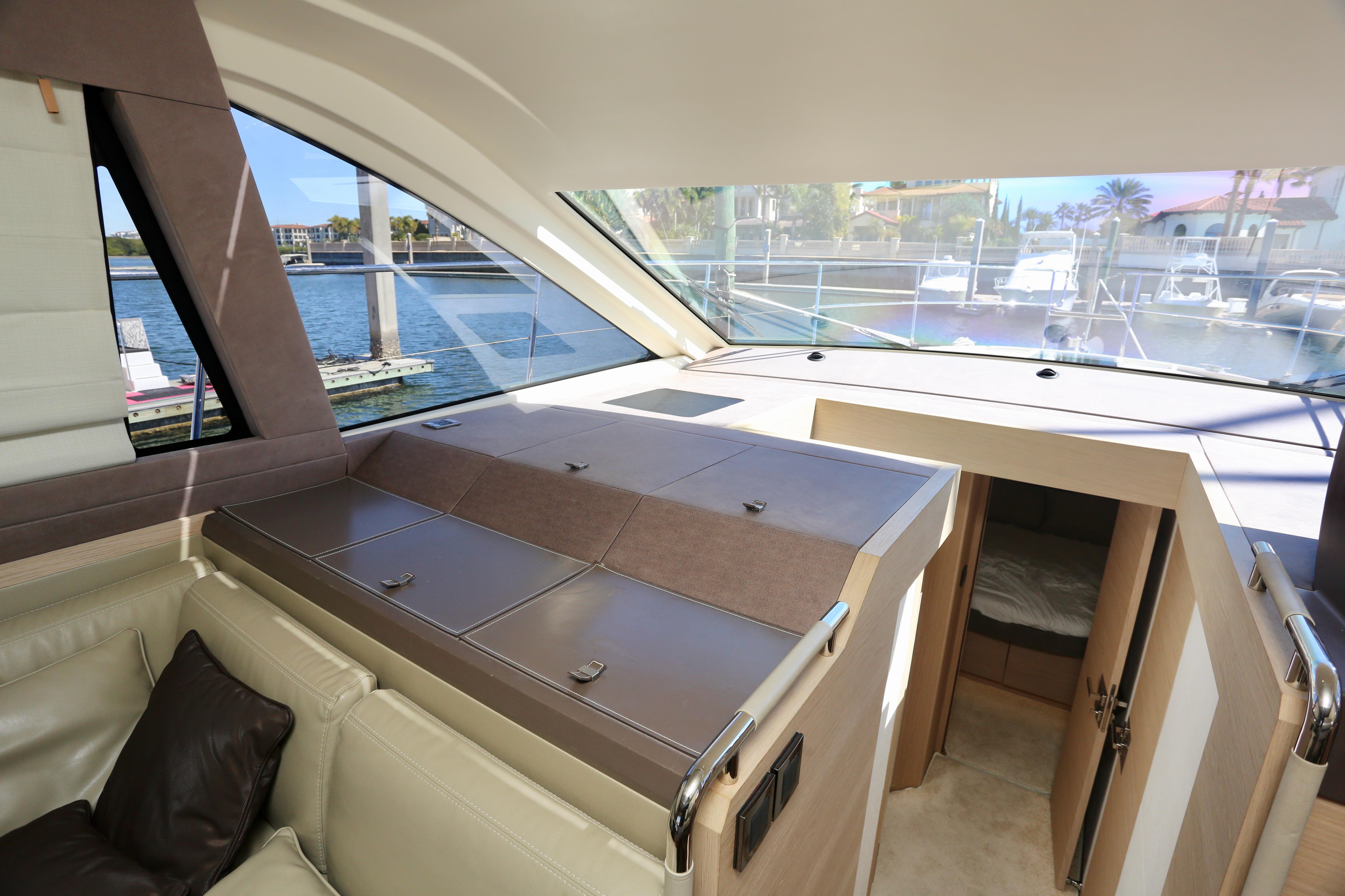 2015 Monte Carlo Yachts MC5