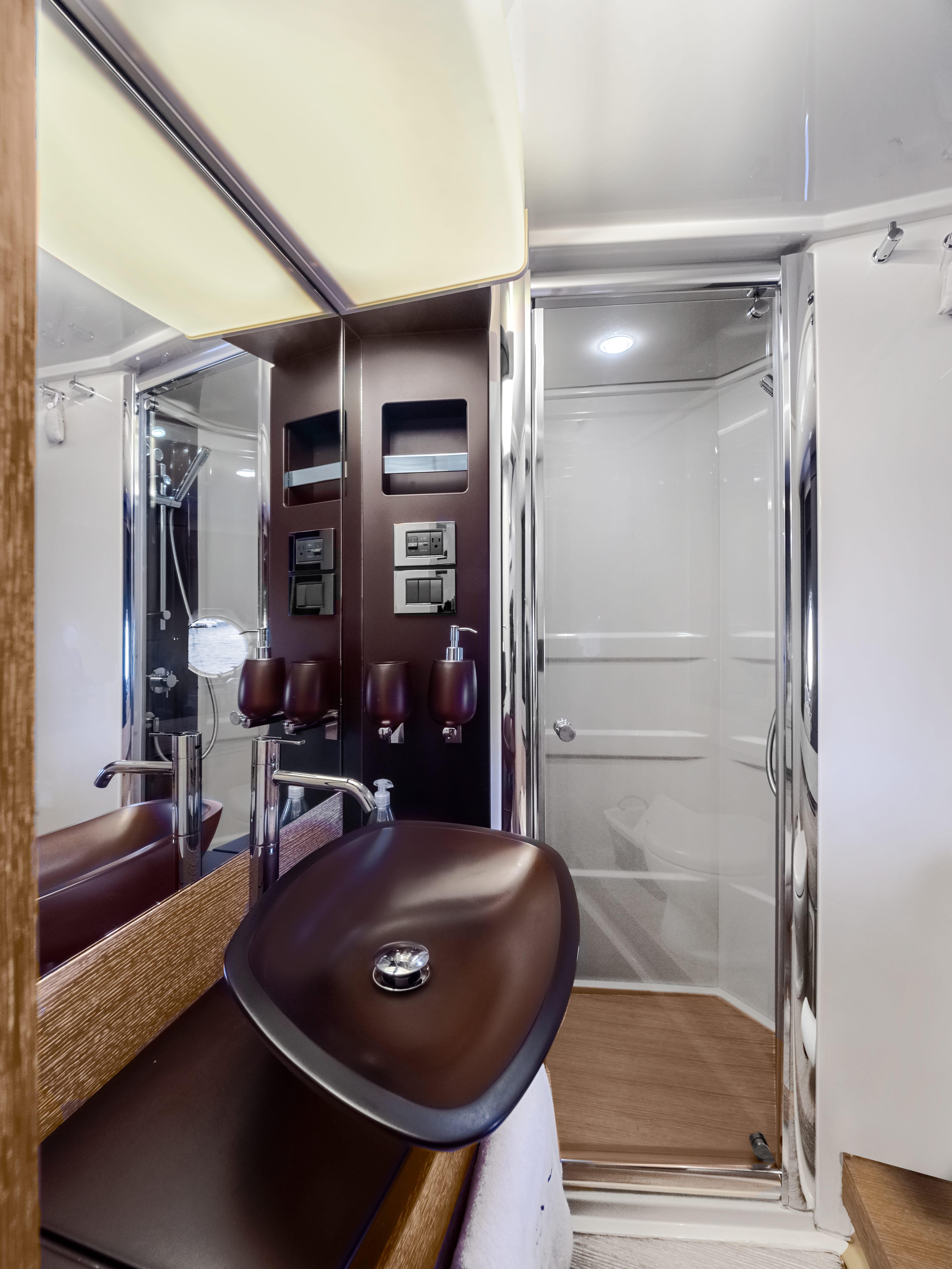 2013-azimut-64-power-9807092-20250523075118544-1_XLARGE