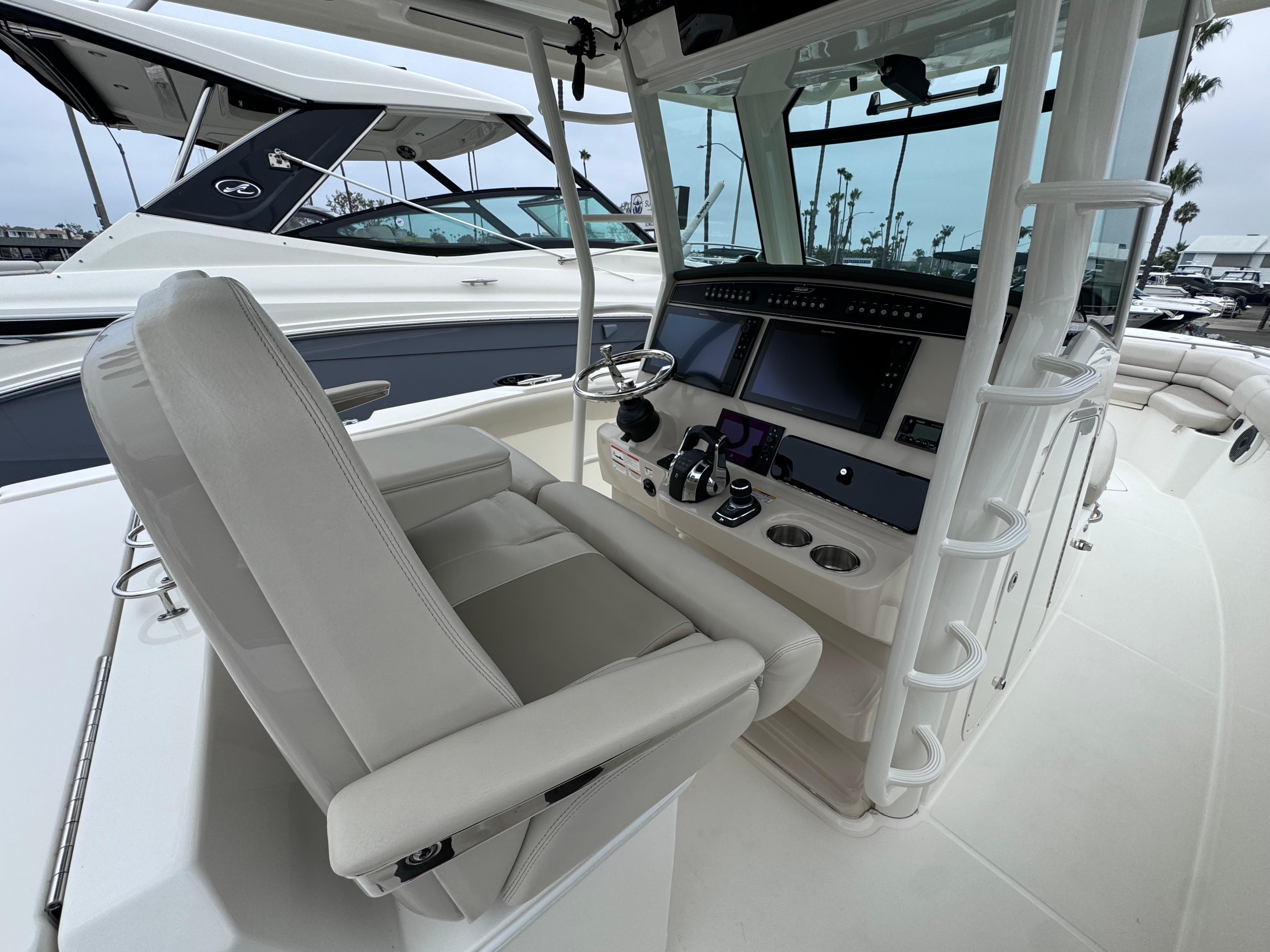 2022 Boston Whaler 330 Outrage #TBMB0082F inventory image at Sun Country Marine Group, Newport Beach 2022 Boston Whaler 330 Outrage #TBMB0082F inventory image at Sun Country Marine Group, Newport Beach