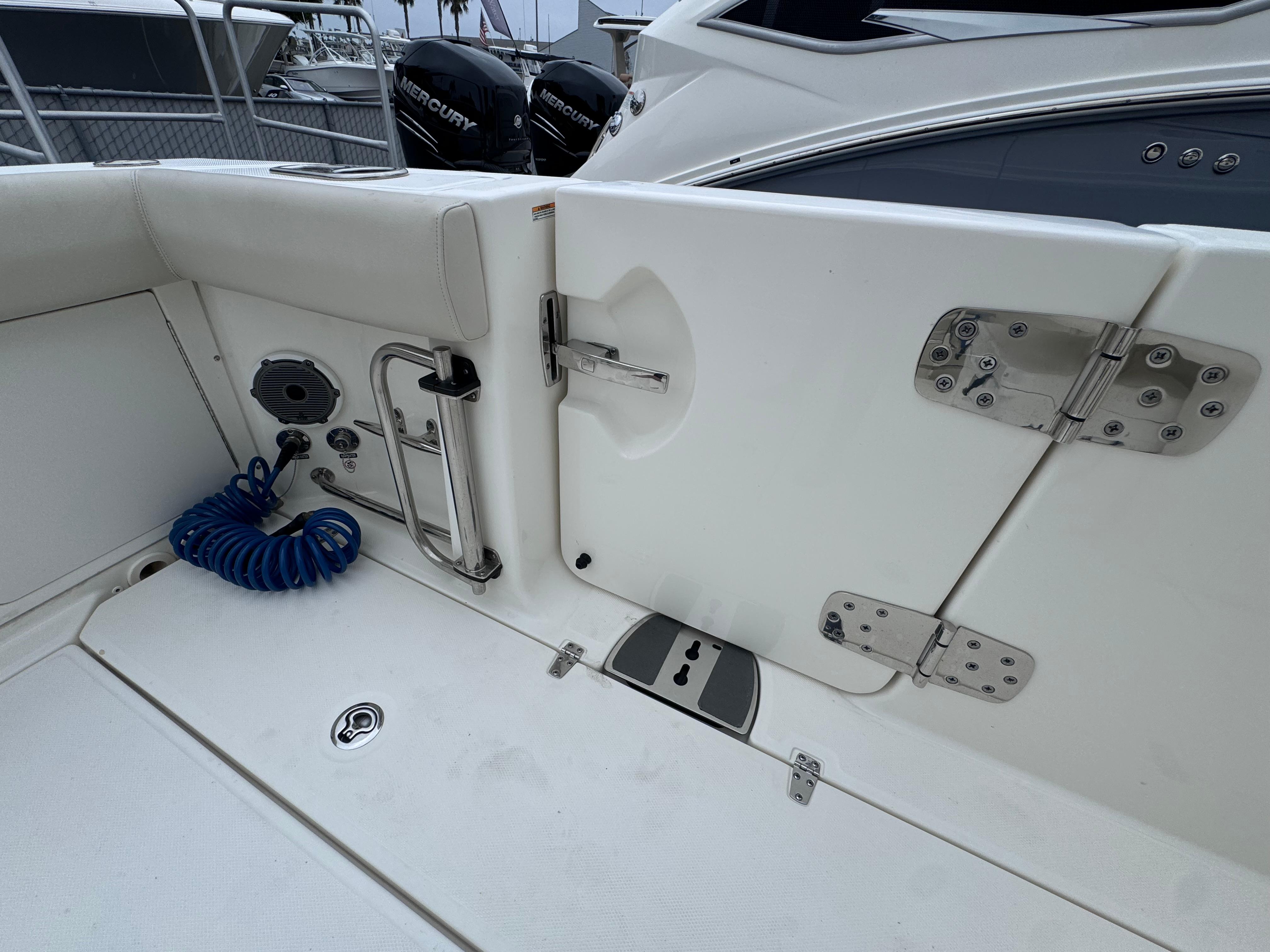 2022 Boston Whaler 330 Outrage #TBMB0082F inventory image at Sun Country Marine Group, Newport Beach 2022 Boston Whaler 330 Outrage #TBMB0082F inventory image at Sun Country Marine Group, Newport Beach