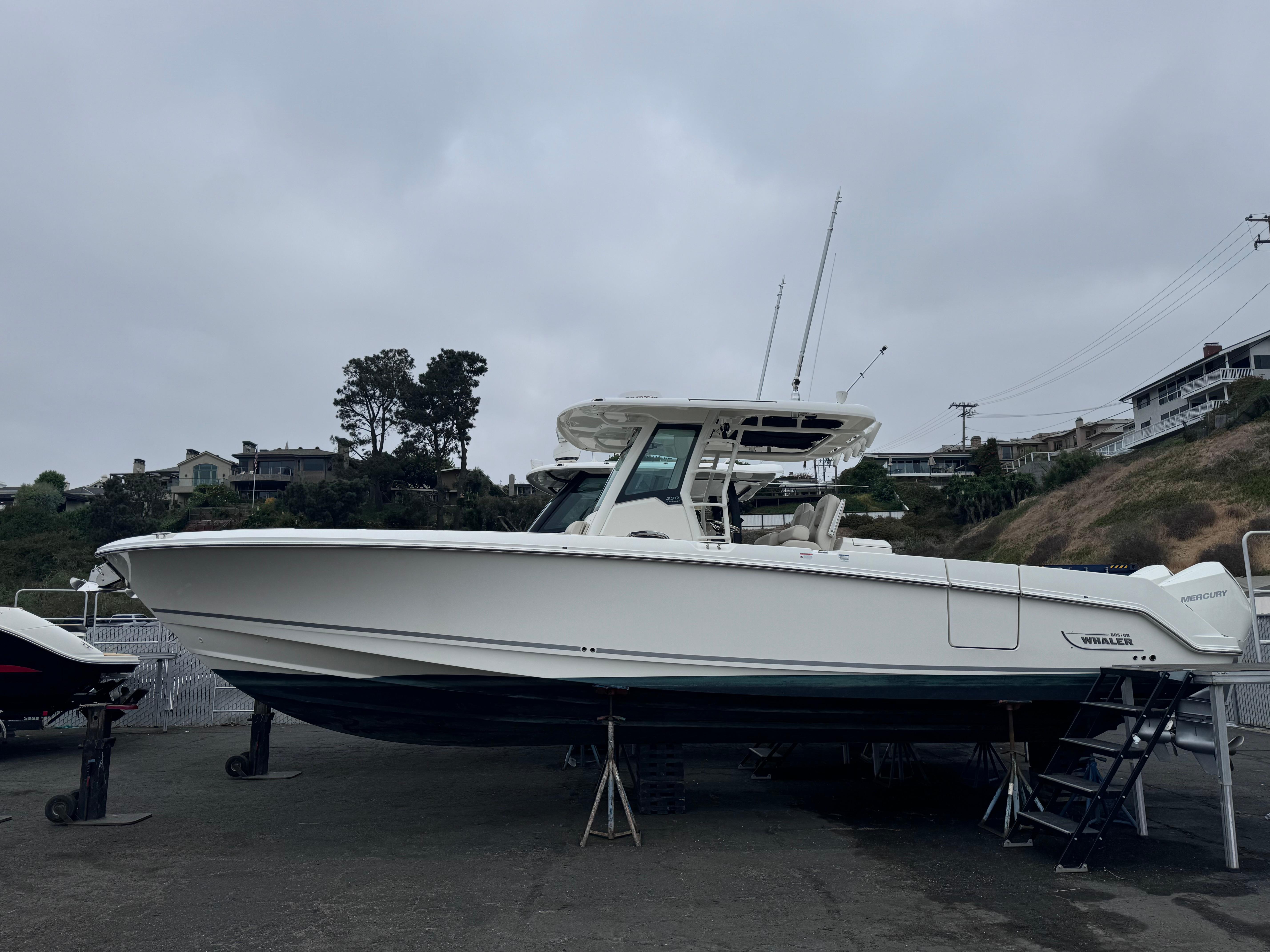 2022 Boston Whaler 330 Outrage #TBMB0082F inventory image at Sun Country Marine Group, Newport Beach 2022 Boston Whaler 330 Outrage #TBMB0082F inventory image at Sun Country Marine Group, Newport Beach