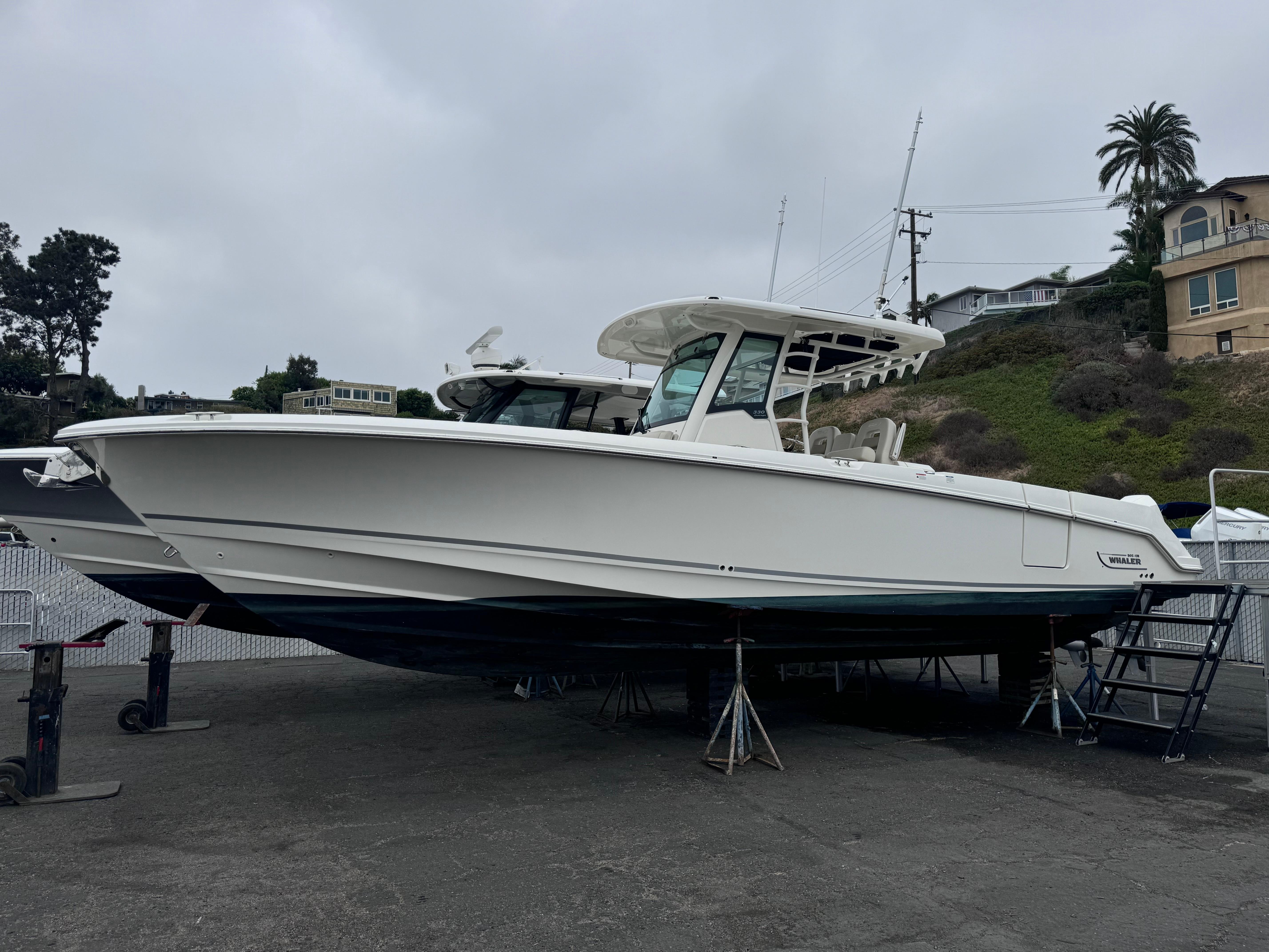 2022 Boston Whaler 330 Outrage #TBMB0082F inventory image at Sun Country Marine Group, Newport Beach 2022 Boston Whaler 330 Outrage #TBMB0082F inventory image at Sun Country Marine Group, Newport Beach