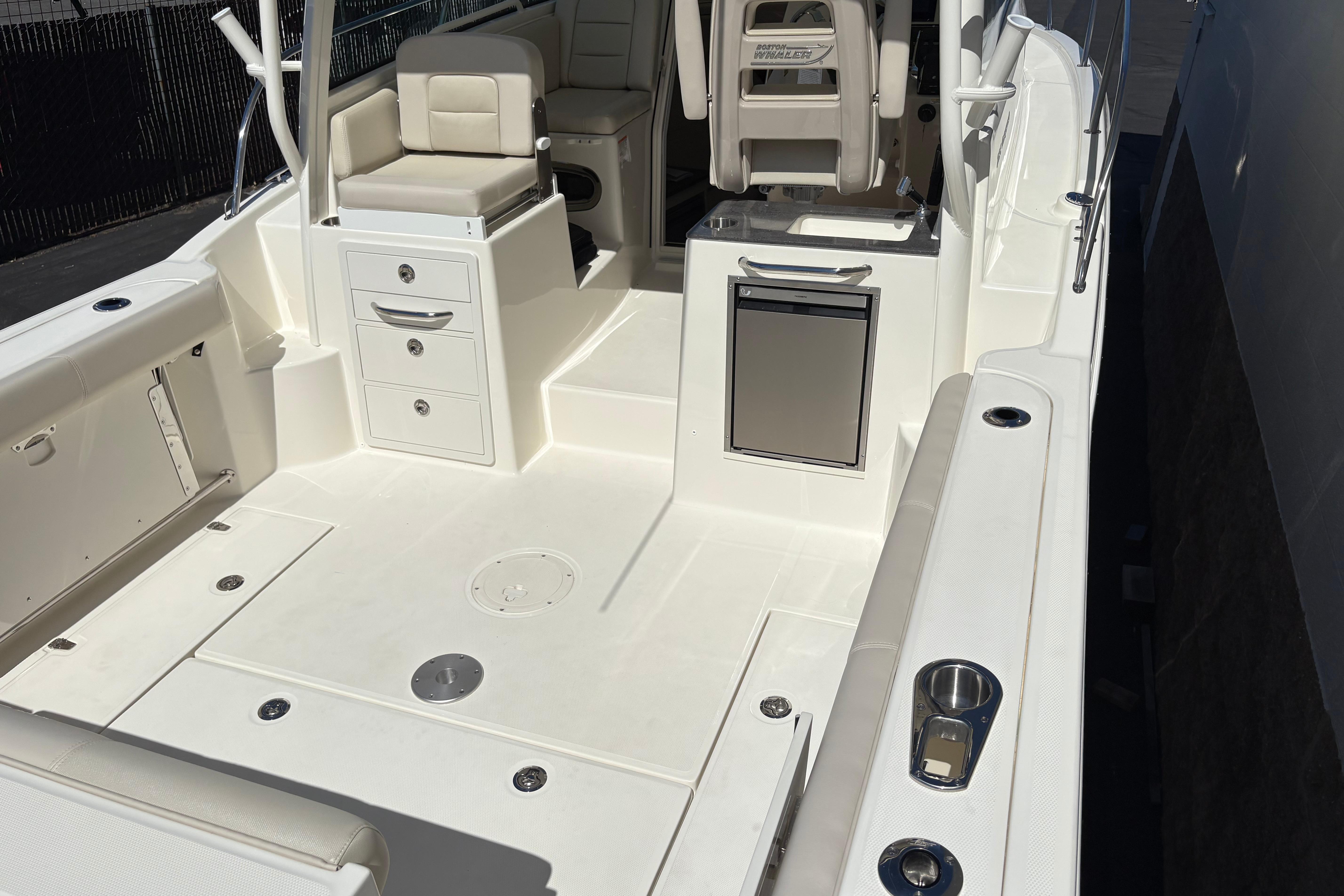 2026 Boston Whaler 285 Conquest #BW0038F inventory image at Sun Country Marine Group, San Jose-Campbell