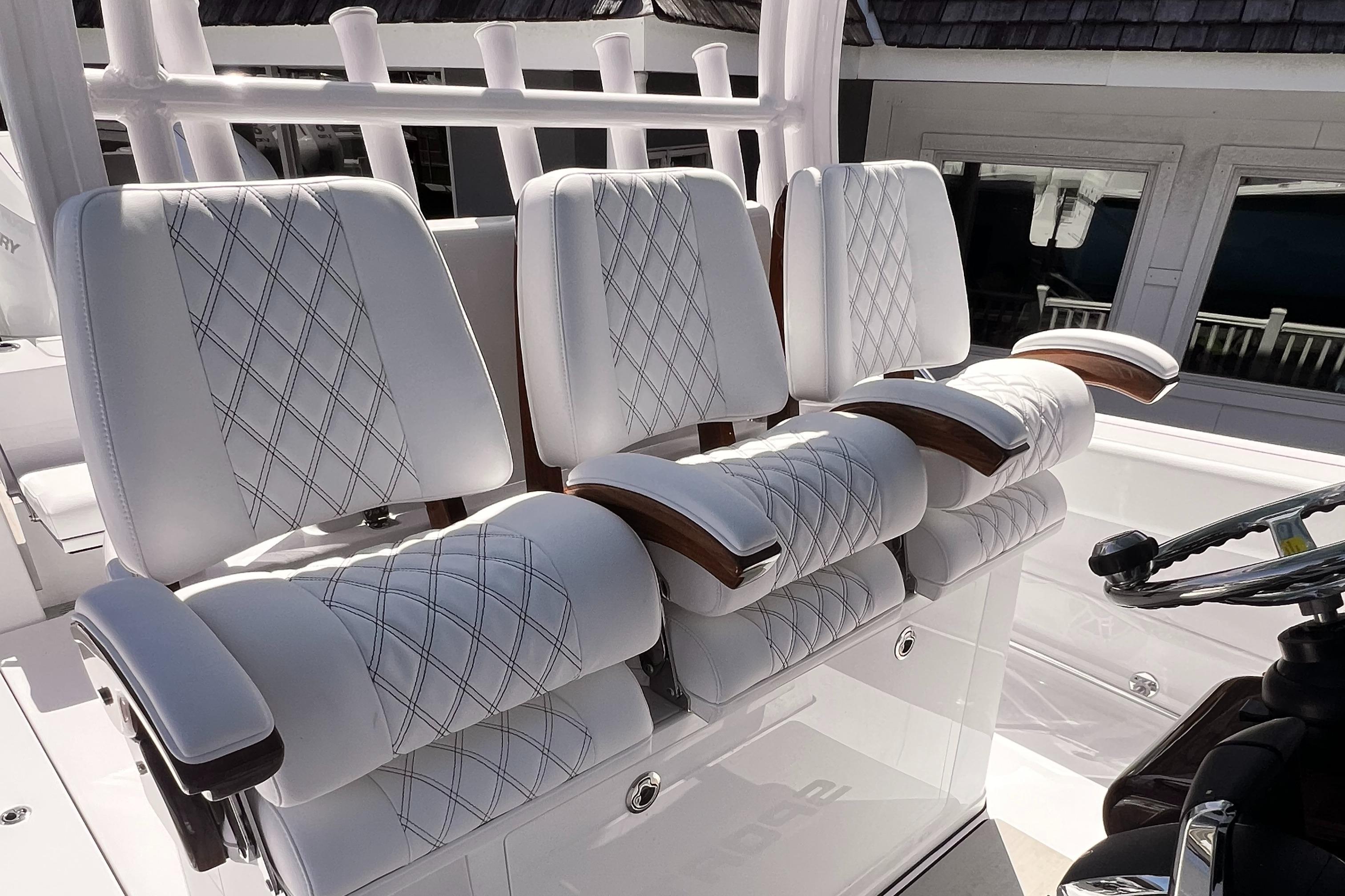 2025-sportsman-open-352-center-console-power-9777096-20250430092140666-1_XLARGE