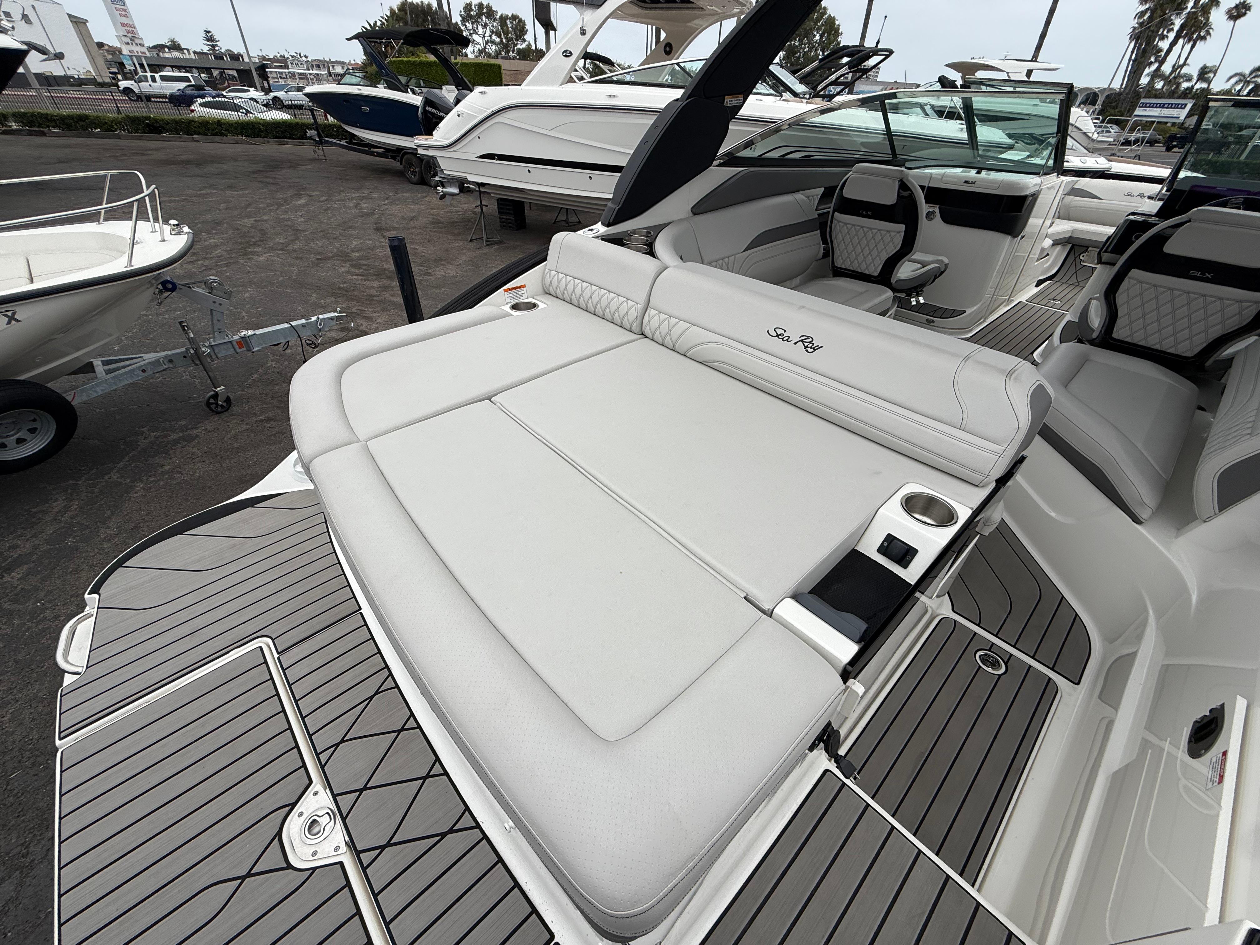 2024 Sea Ray SLX 260 #TBMB2310D inventory image at Sun Country Marine Group, Newport Beach 2024 Sea Ray SLX 260 #TBMB2310D inventory image at Sun Country Marine Group, Newport Beach