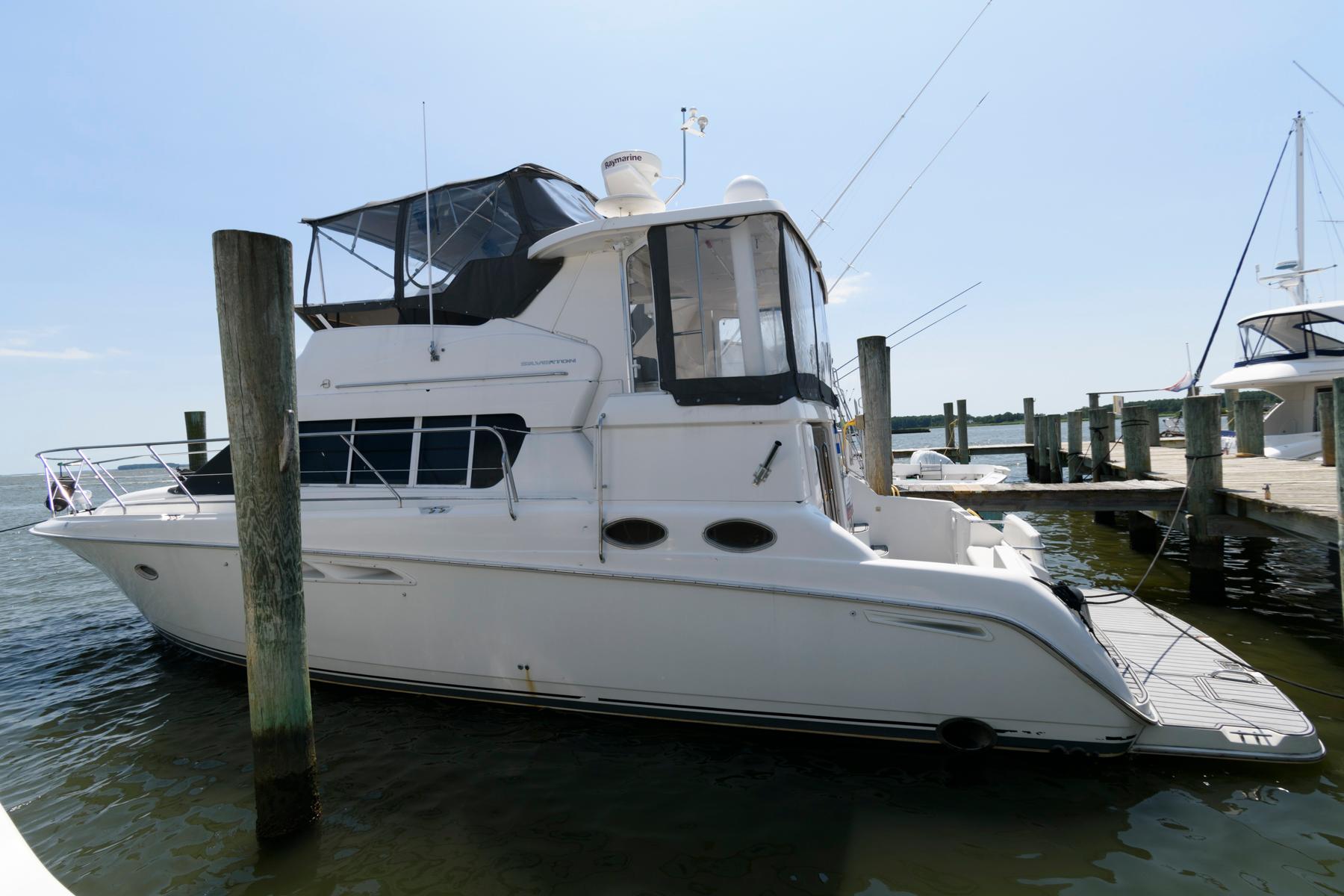 M 8904 NN Knot 10 Yacht Sales