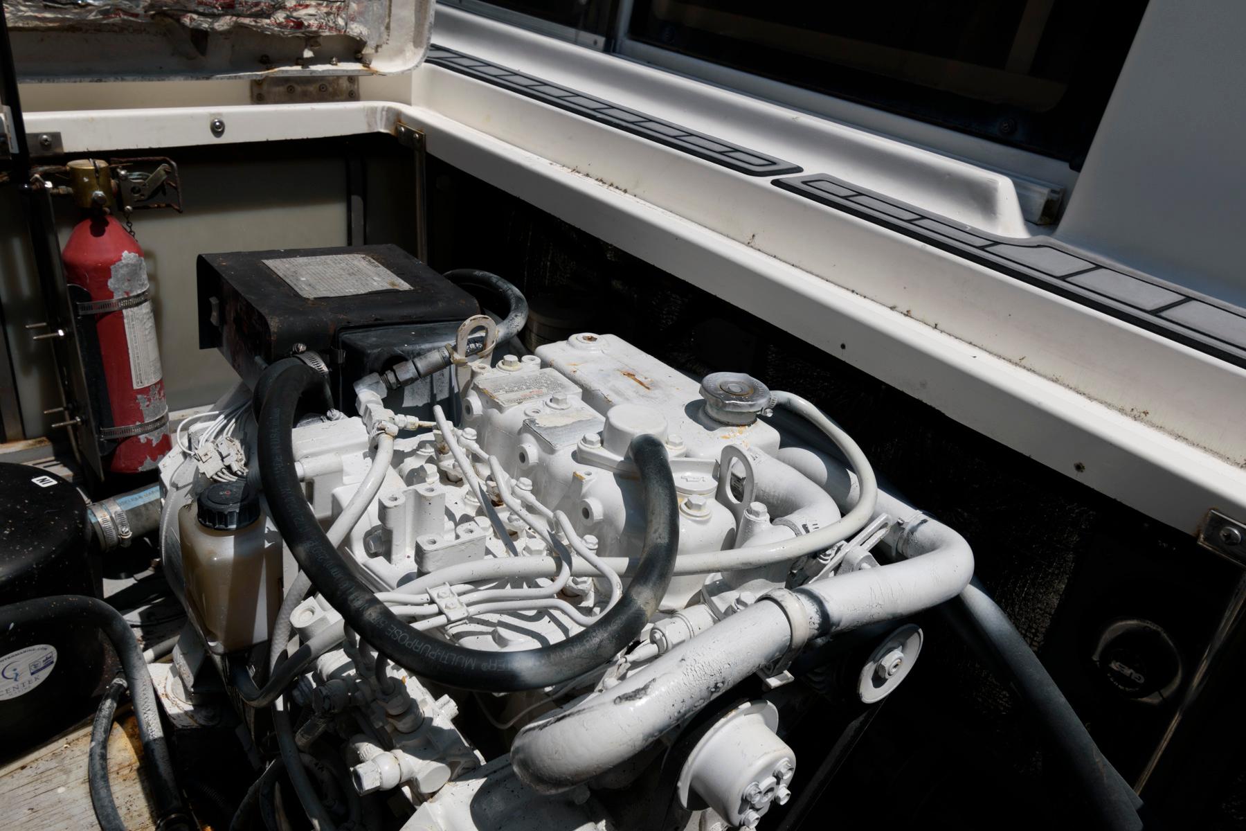 M 8904 NN Knot 10 Yacht Sales