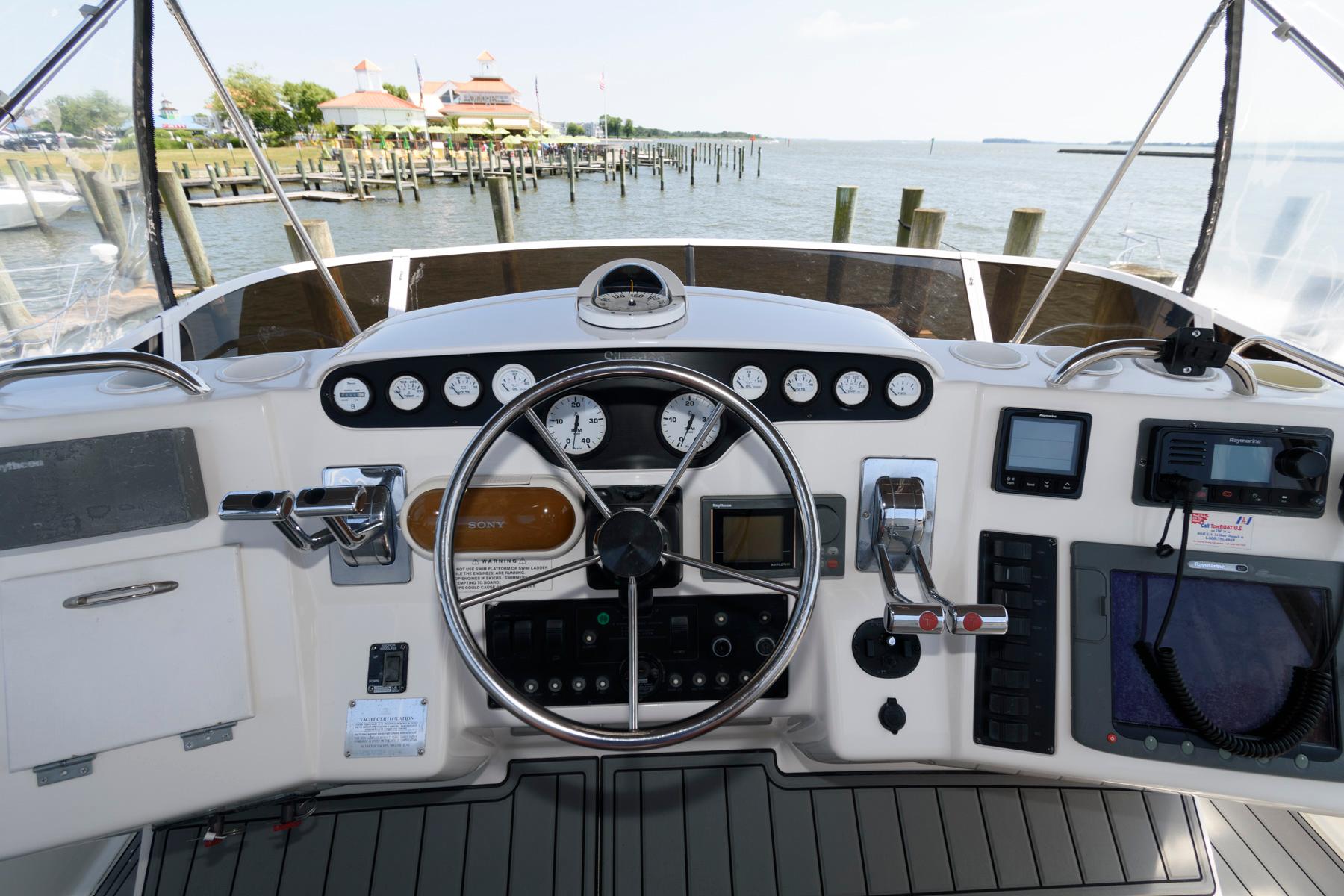 M 8904 NN Knot 10 Yacht Sales