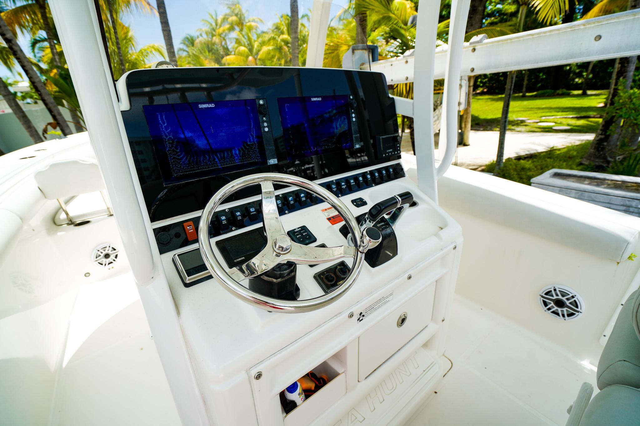 2016-sea-hunt-gamefish-30-power-9837101-20250612121802117-1_XLARGE