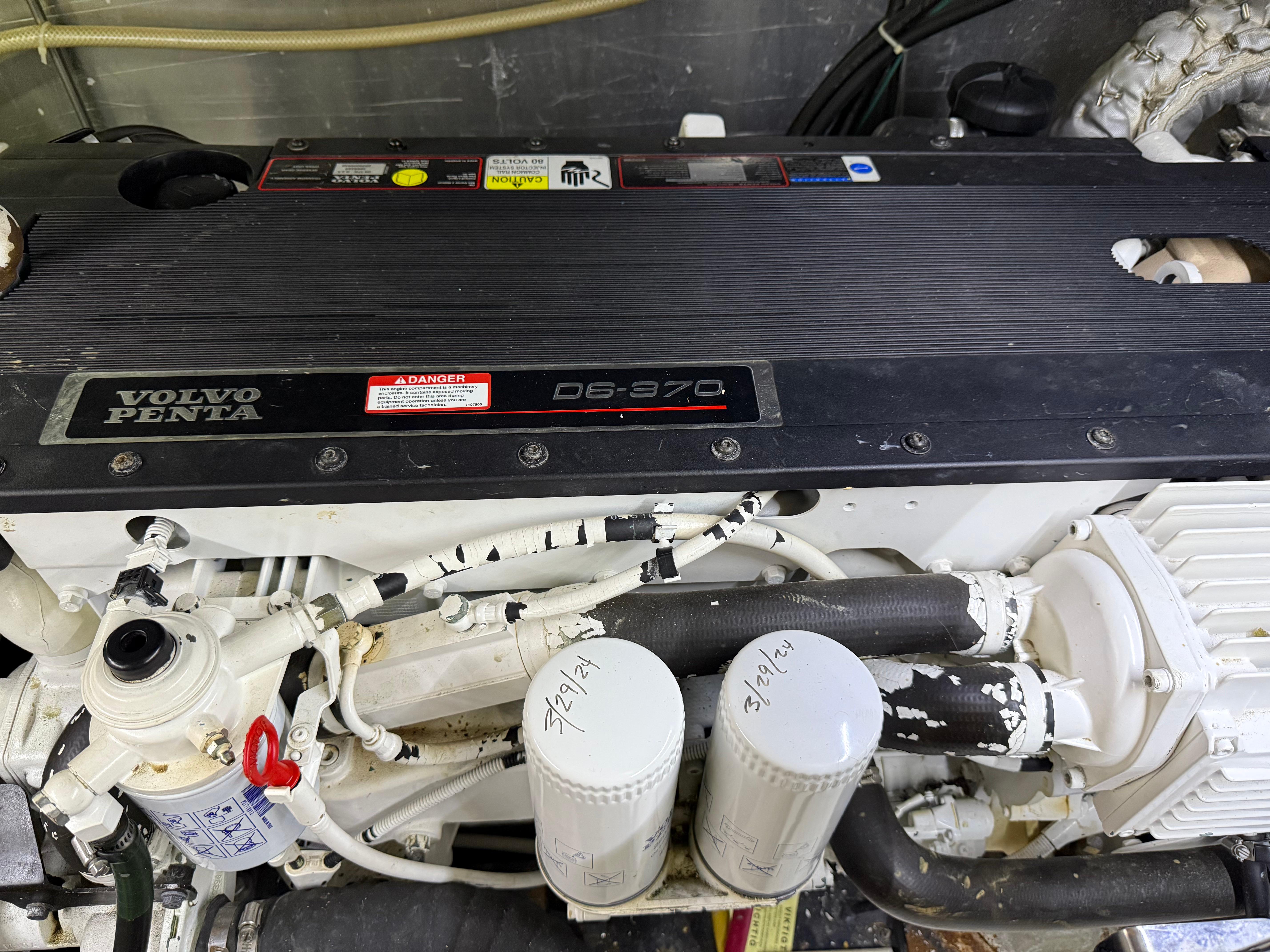 2006-carver-43-motor-yacht-power-9797110-20250517100848983-1_XLARGE