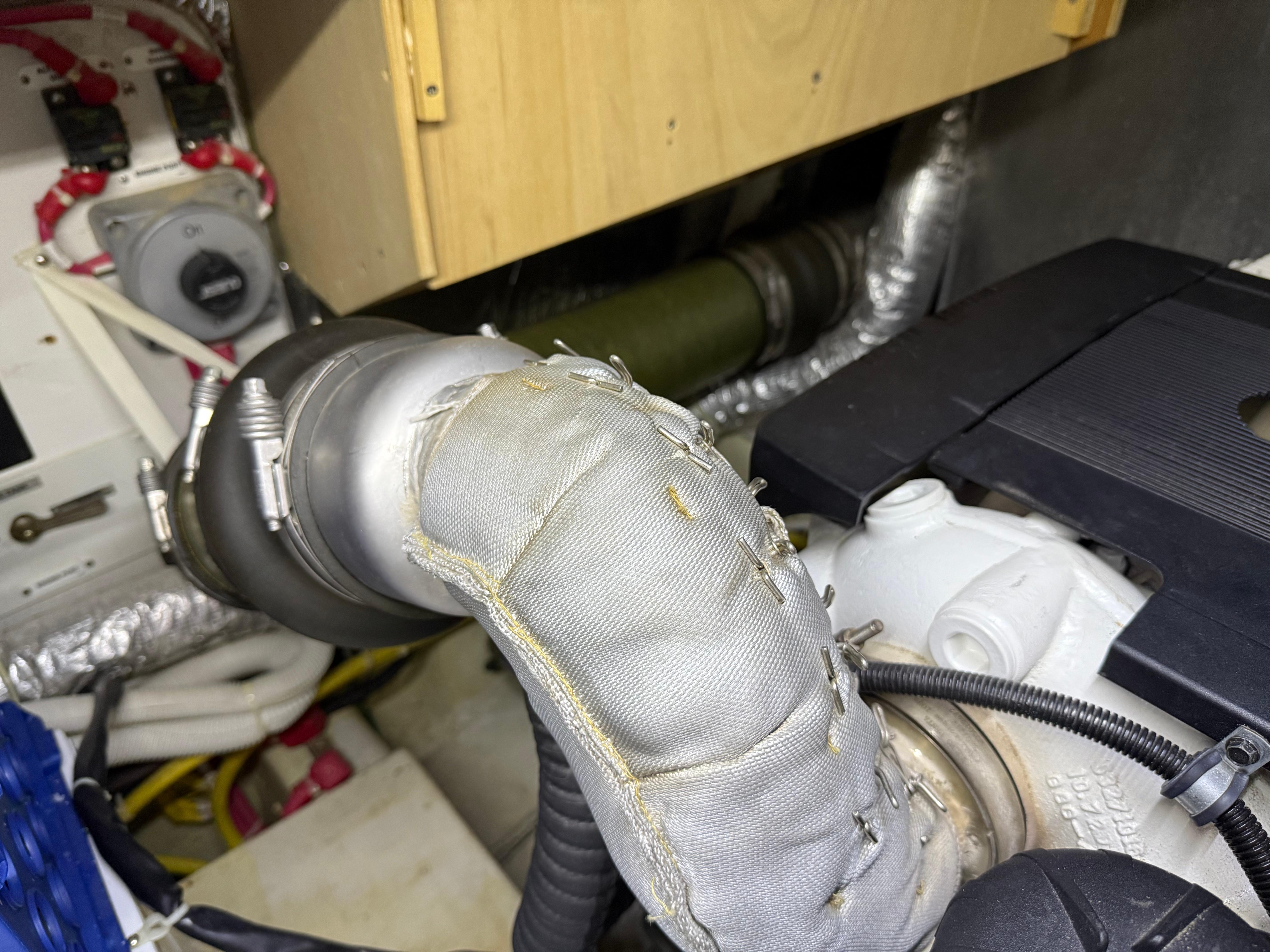 2006-carver-43-motor-yacht-power-9797110-20250517100852897-1_XLARGE