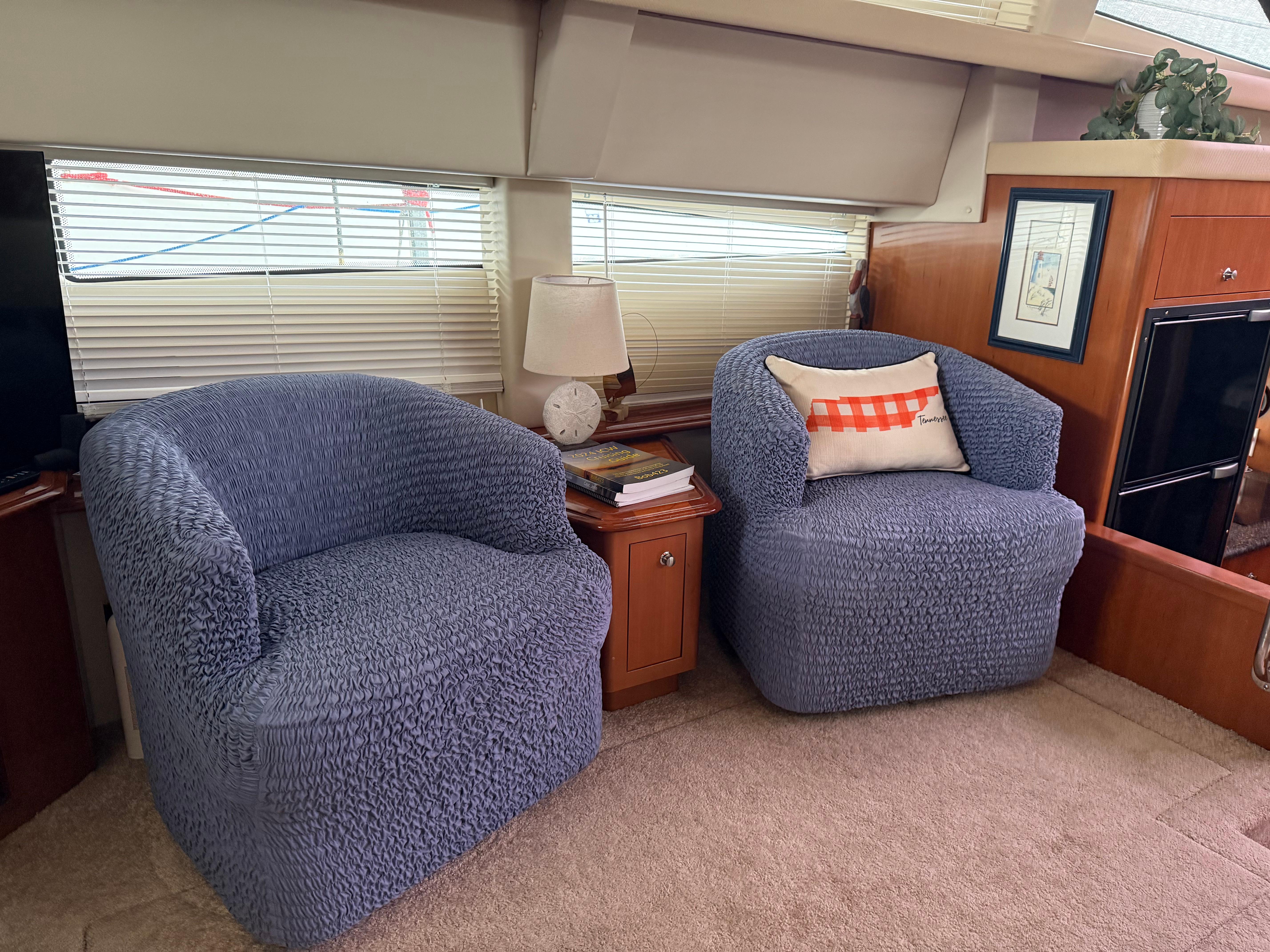 2006-carver-43-motor-yacht-power-9797110-20250517101045132-1_XLARGE