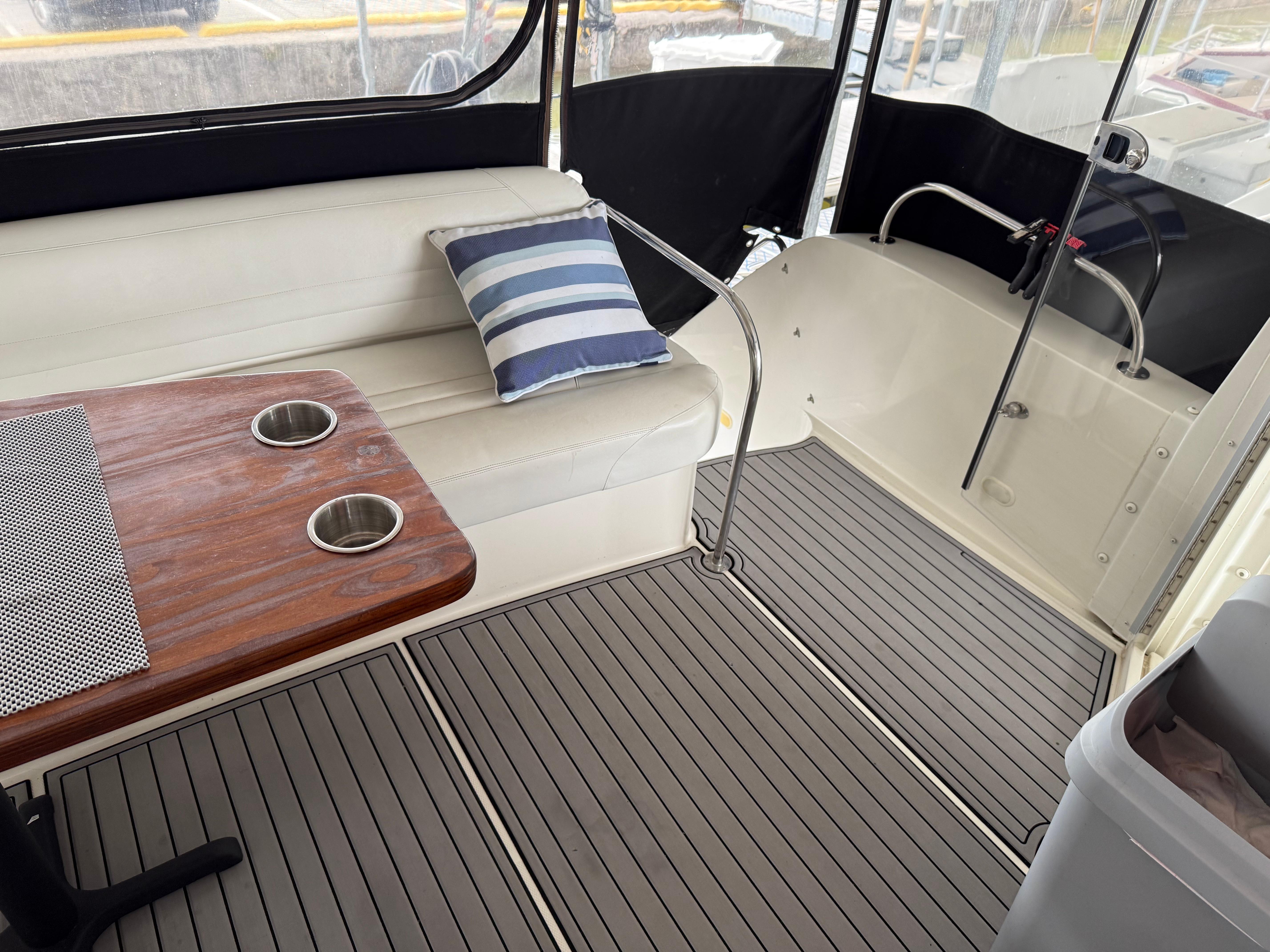 2006-carver-43-motor-yacht-power-9797110-20250517101206490-1_XLARGE