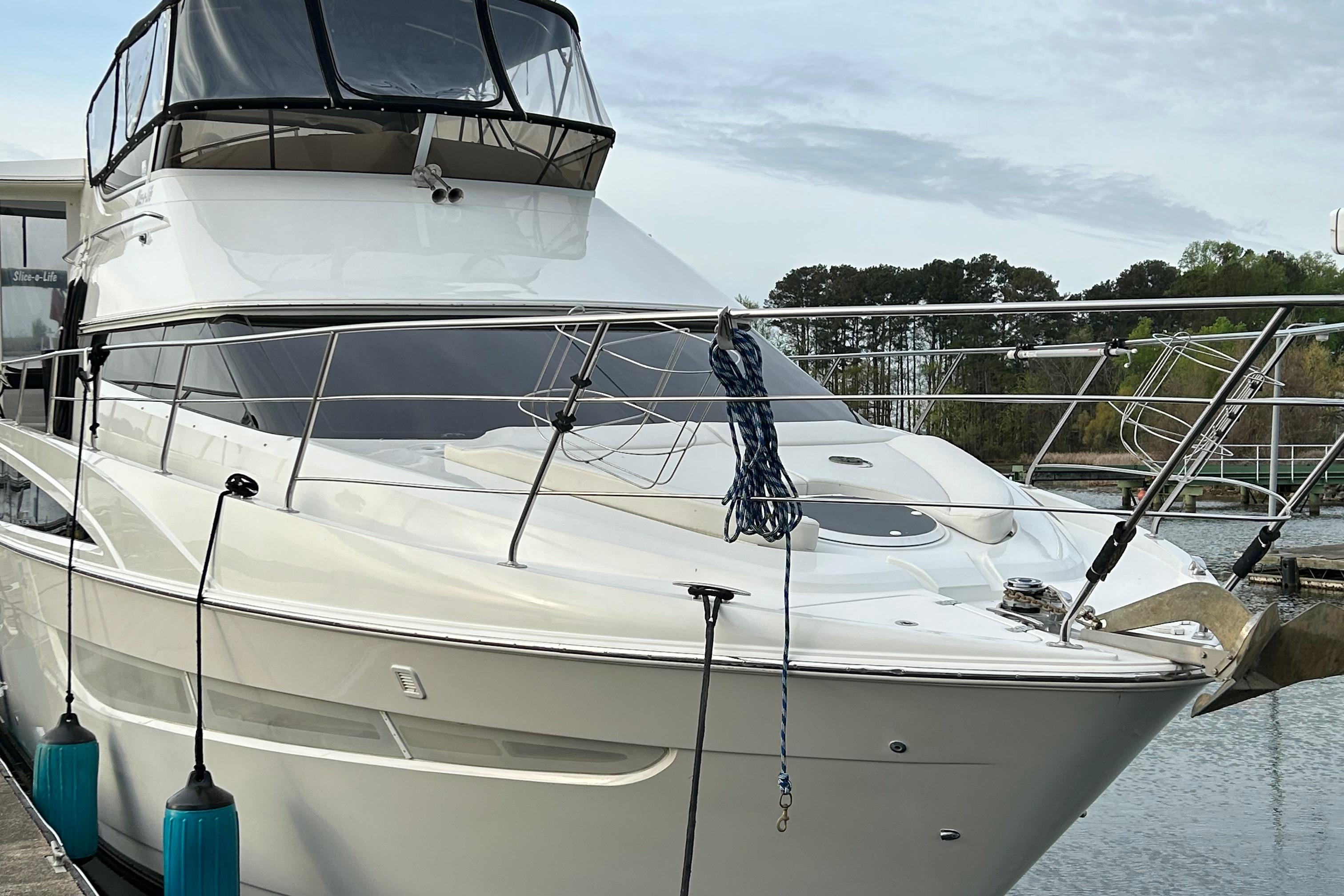2006-carver-43-motor-yacht-power-9797110-20250517101653671-1_XLARGE