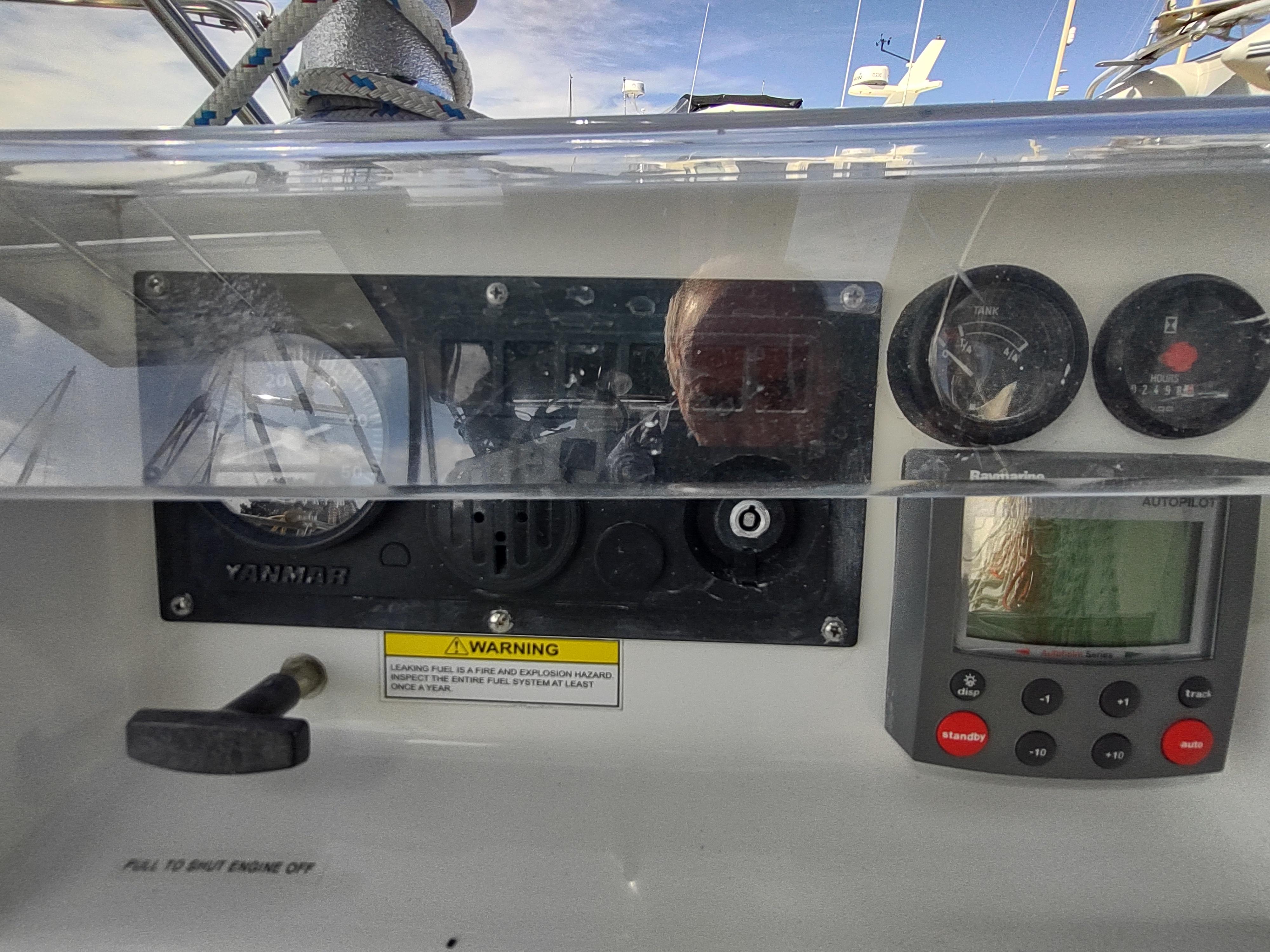 Yacht Photos Pics