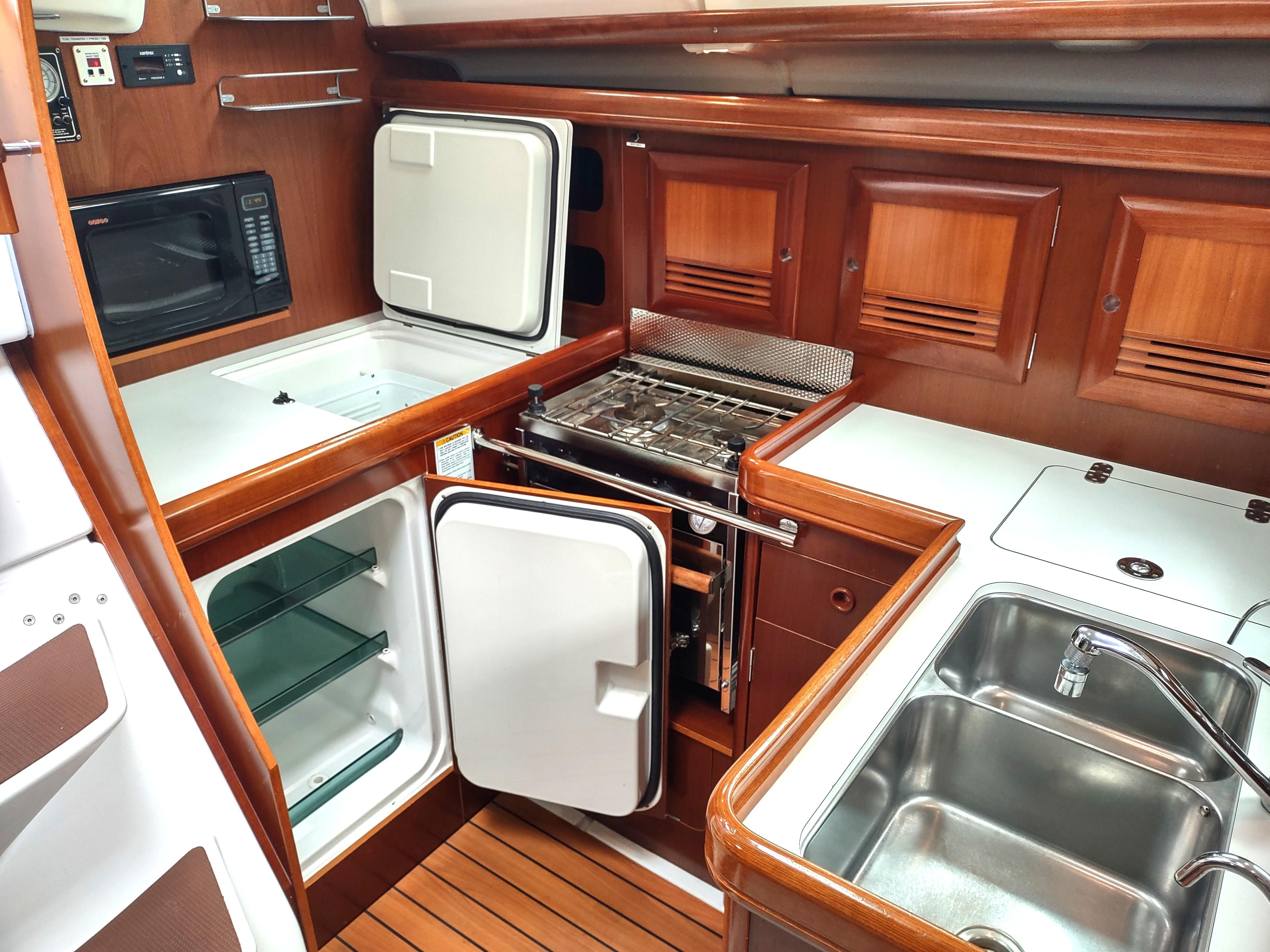 Yacht Photos Pics