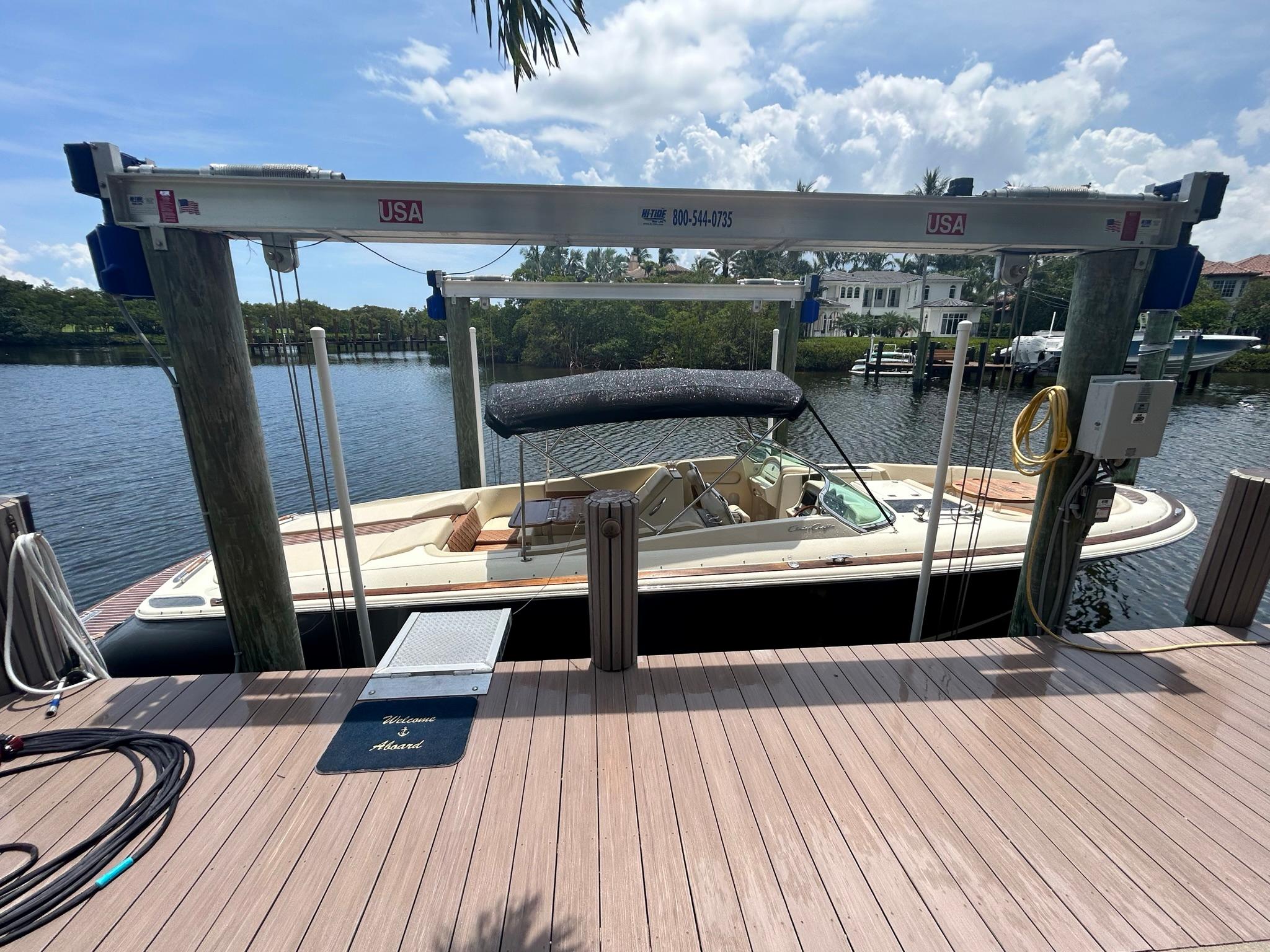 2017 Chris-Craft 34 Launch
