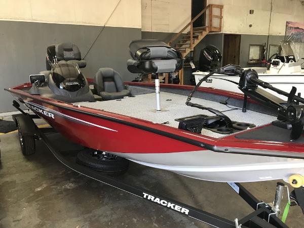 2020 Tracker Boats boat for sale, model of the boat is Pro Team™ 190 TX Tournament Ed. & Image # 5 of 5
