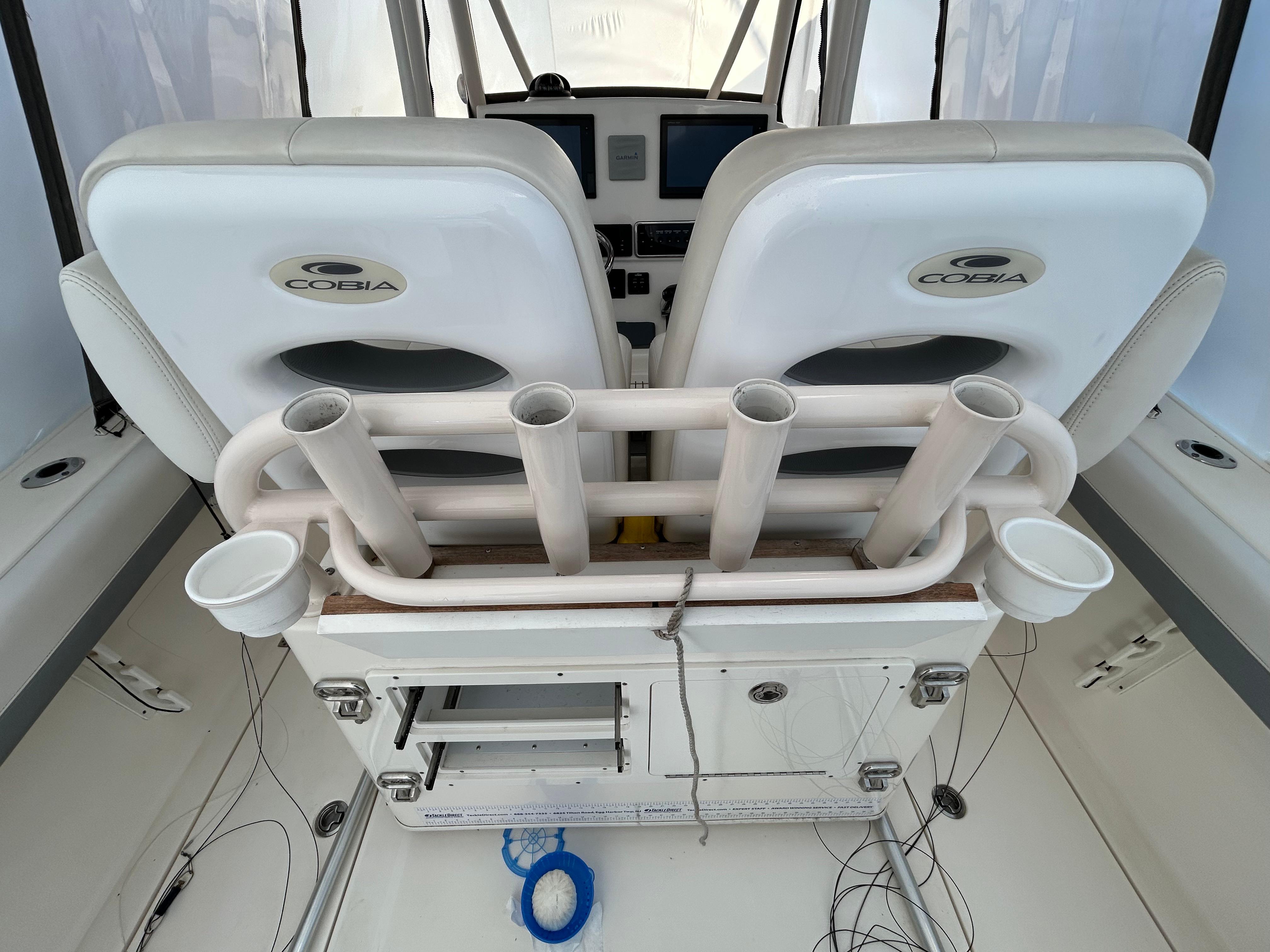 2018-cobia-277-center-console-power-9657102-972798015-0-160120251735-15