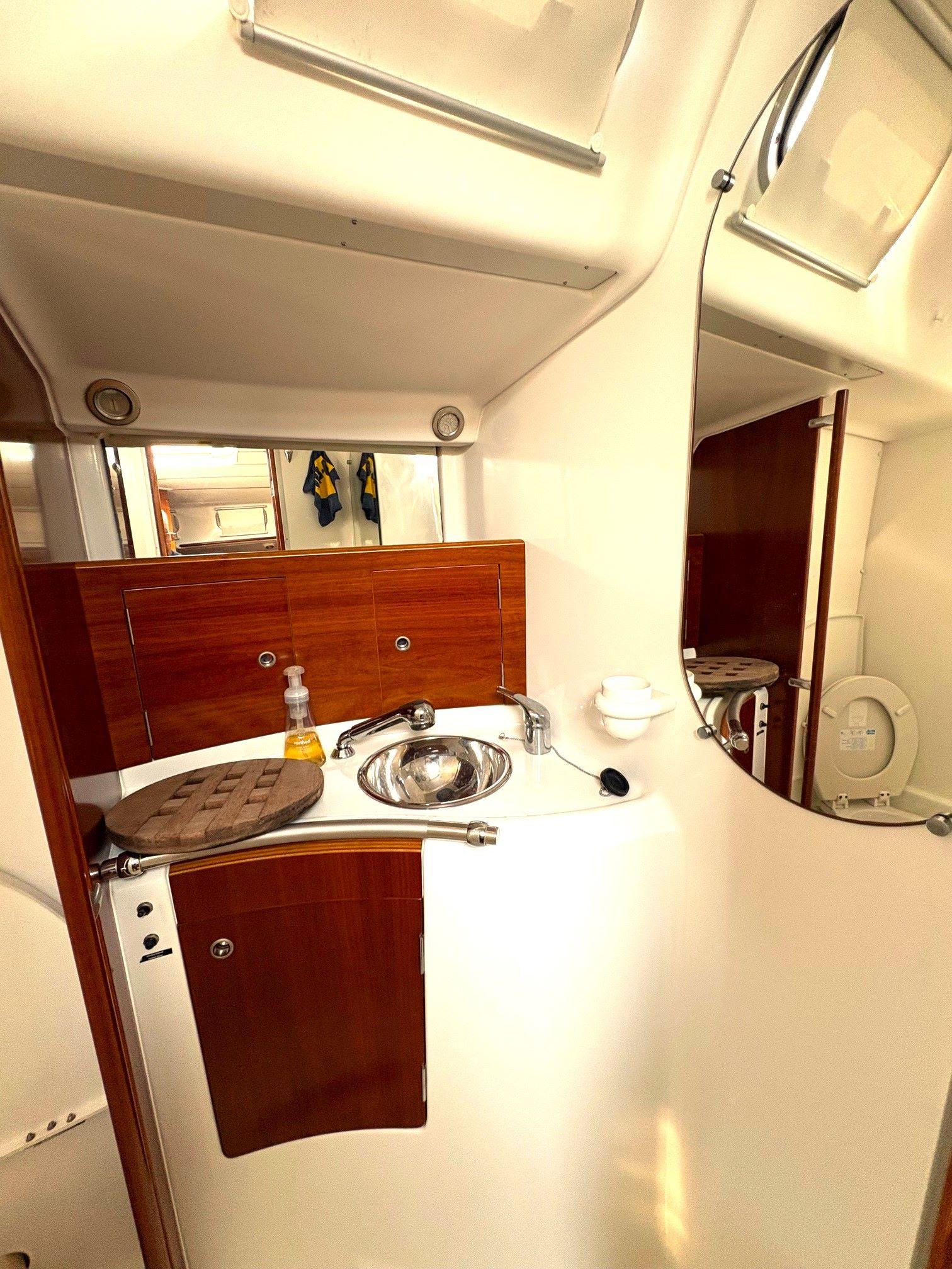 Yacht Photos Pics