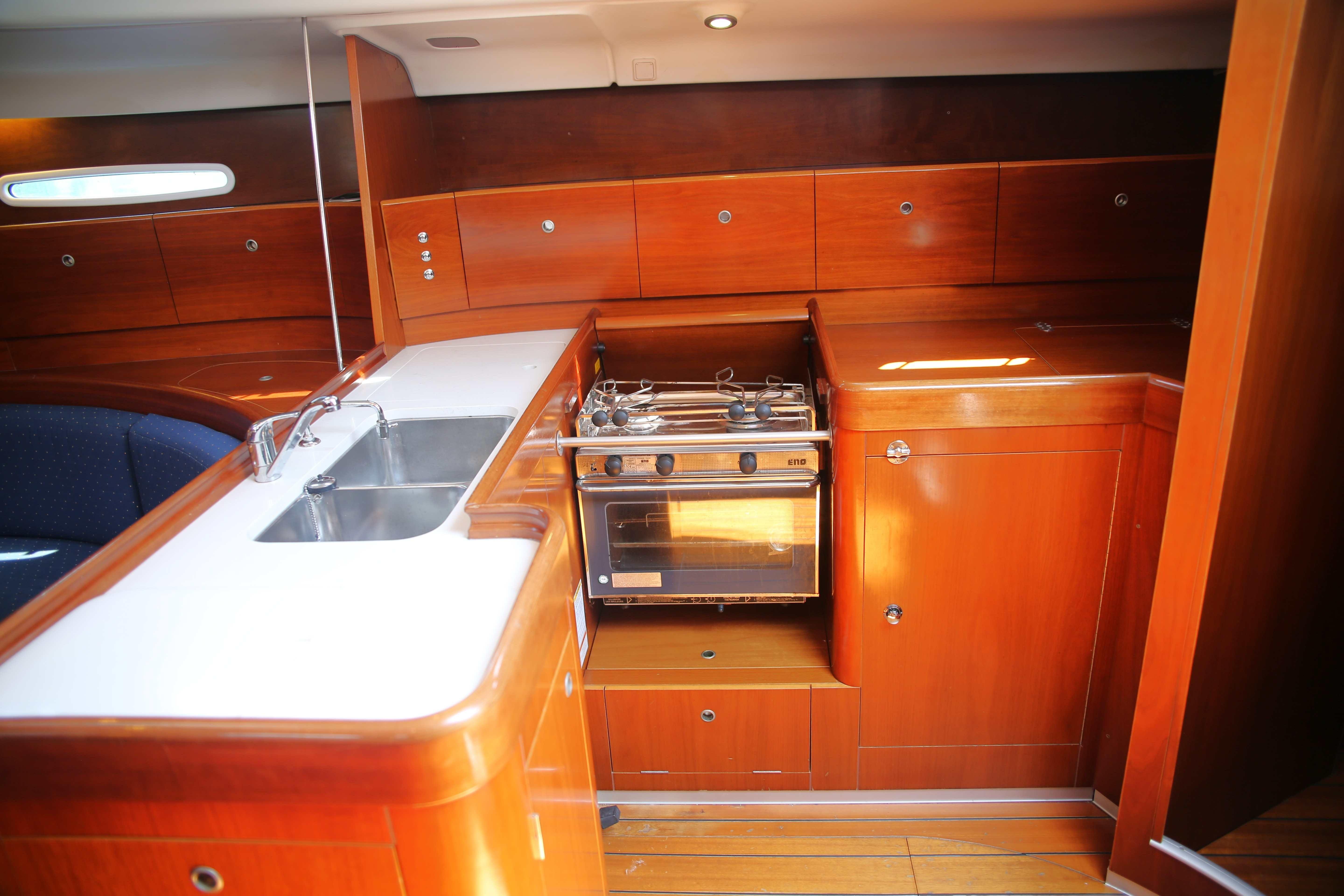 Yacht Photos Pics