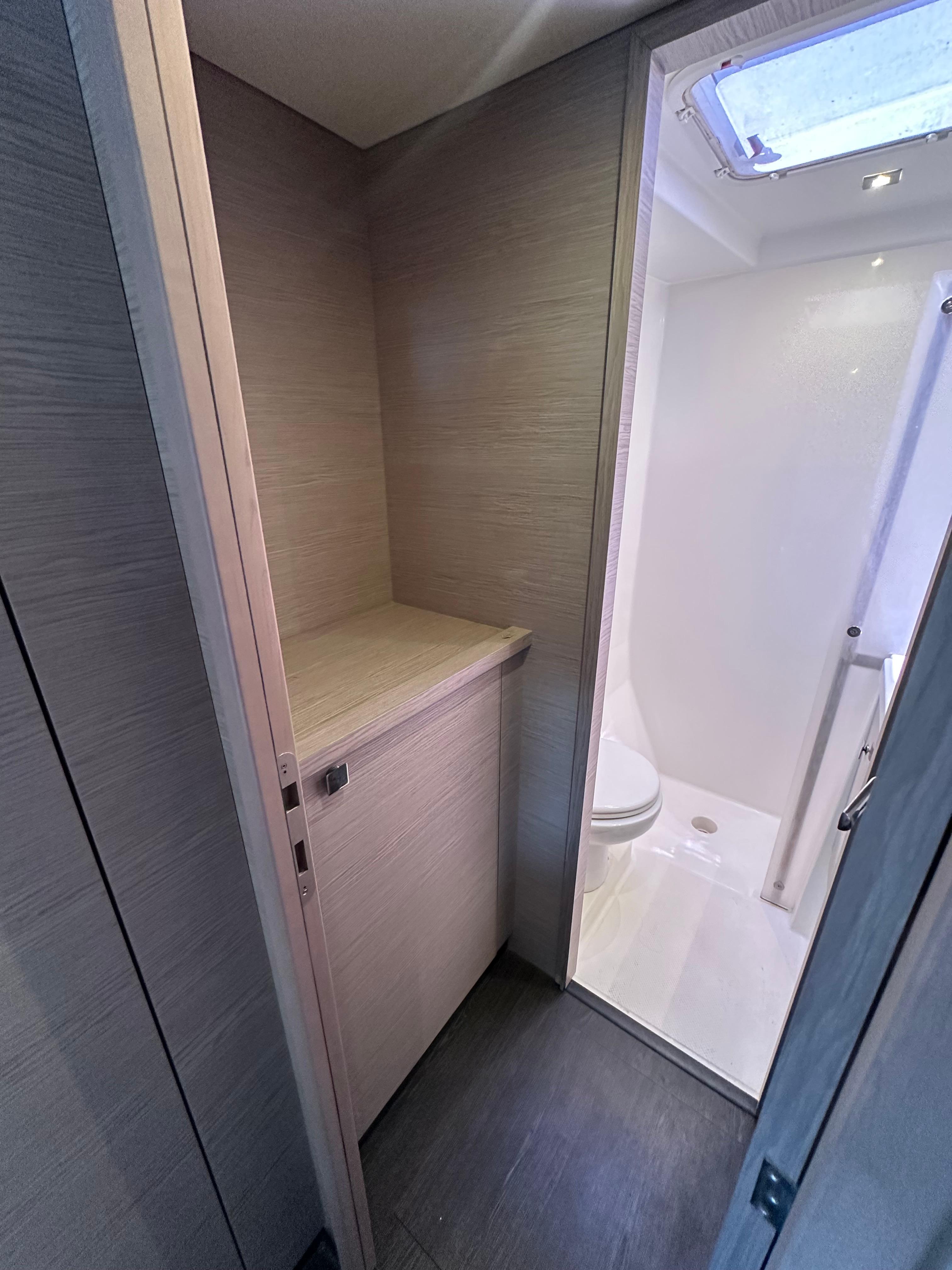 Fountaine Pajot-MY4.S 2021-Vie Pure SC-US-2021 Fountaine Pajot MY4.S yacht bathroom with modern design and skylight.-9747125 | Thumbnail