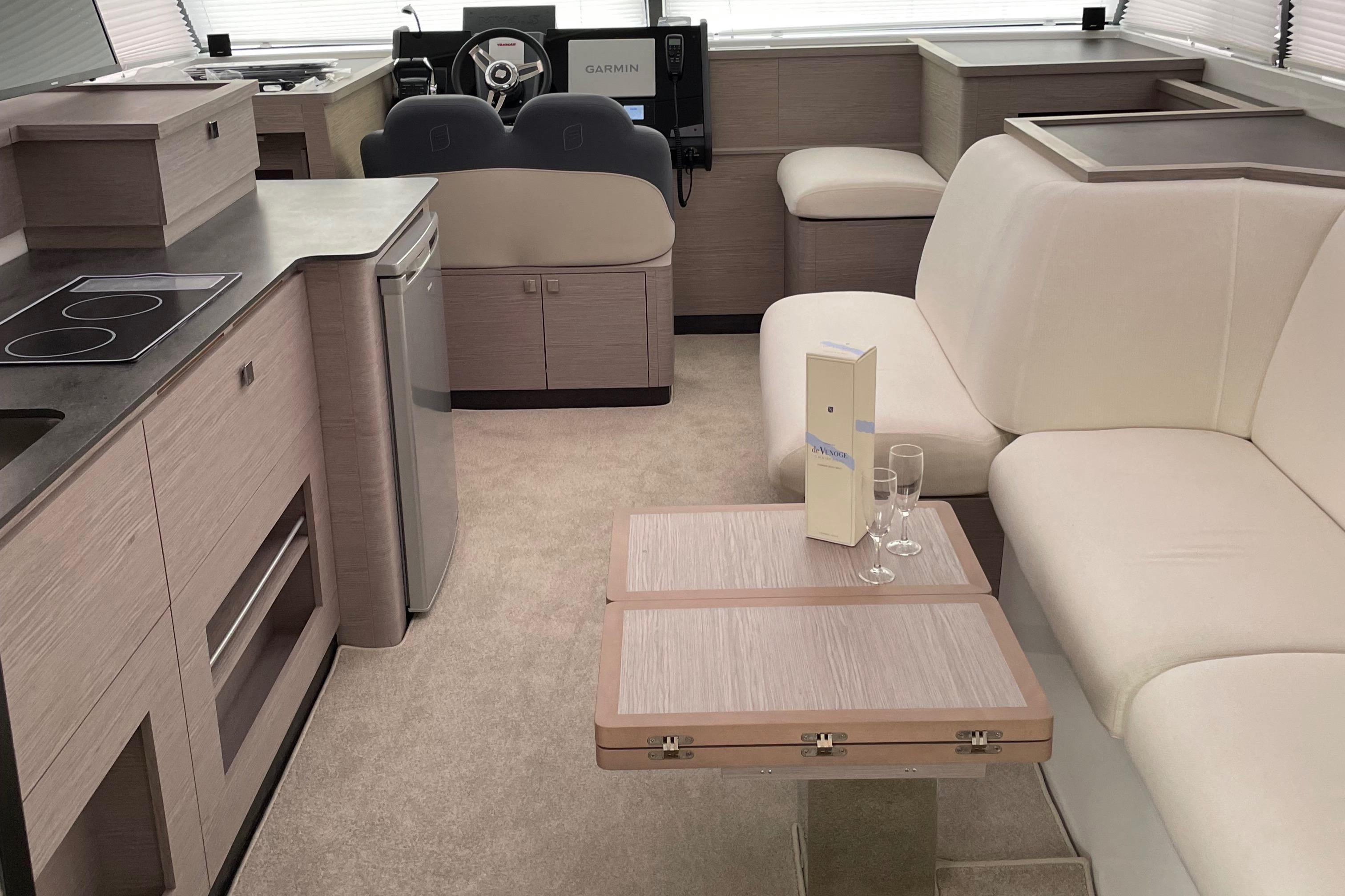 Fountaine Pajot-MY4.S 2021-Vie Pure SC-US-Luxurious interior of 2021 Fountaine Pajot MY4.S yacht with modern kitchen and seating area.-9747125 | Thumbnail