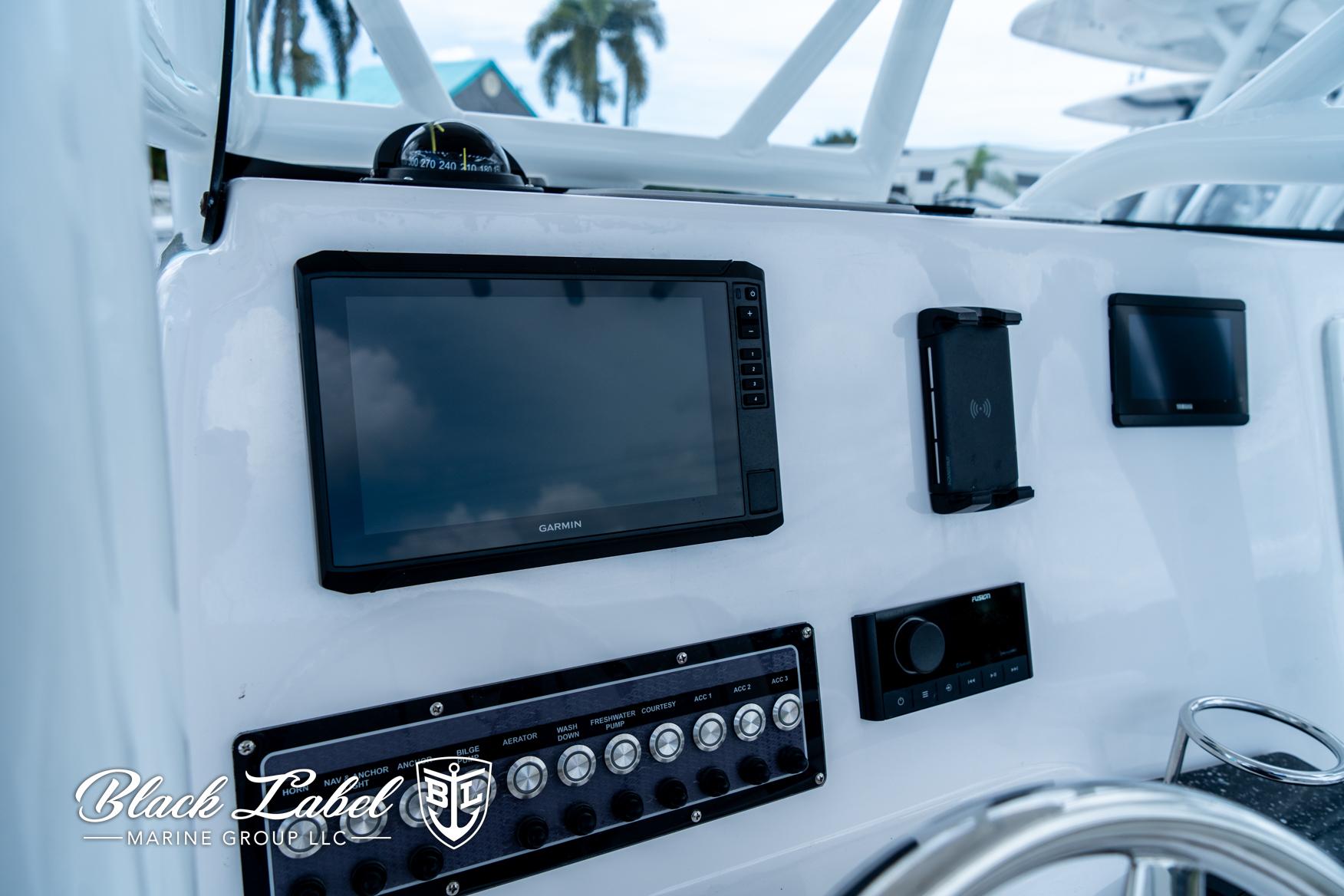 2024-sea-fox-248-side-console-power-9387129-20250203113737443-1_XLARGE