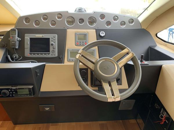 Sealine T50