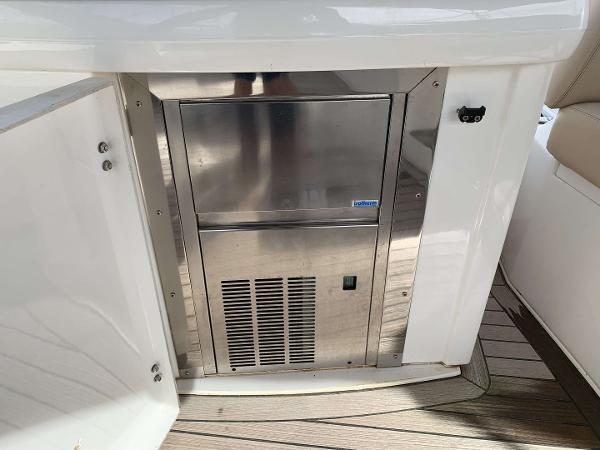 Sealine T50