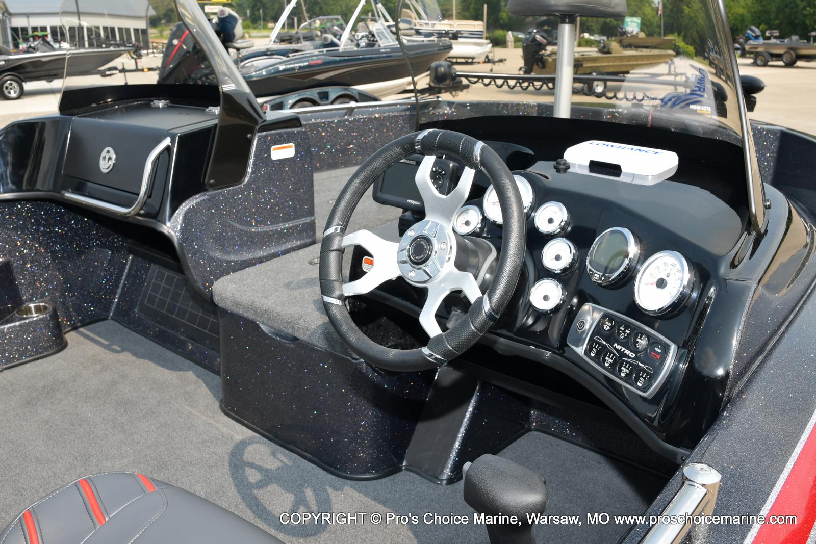 2022 Nitro boat for sale, model of the boat is ZV19 Sport w/225HP Pro-XS & Image # 27 of 50