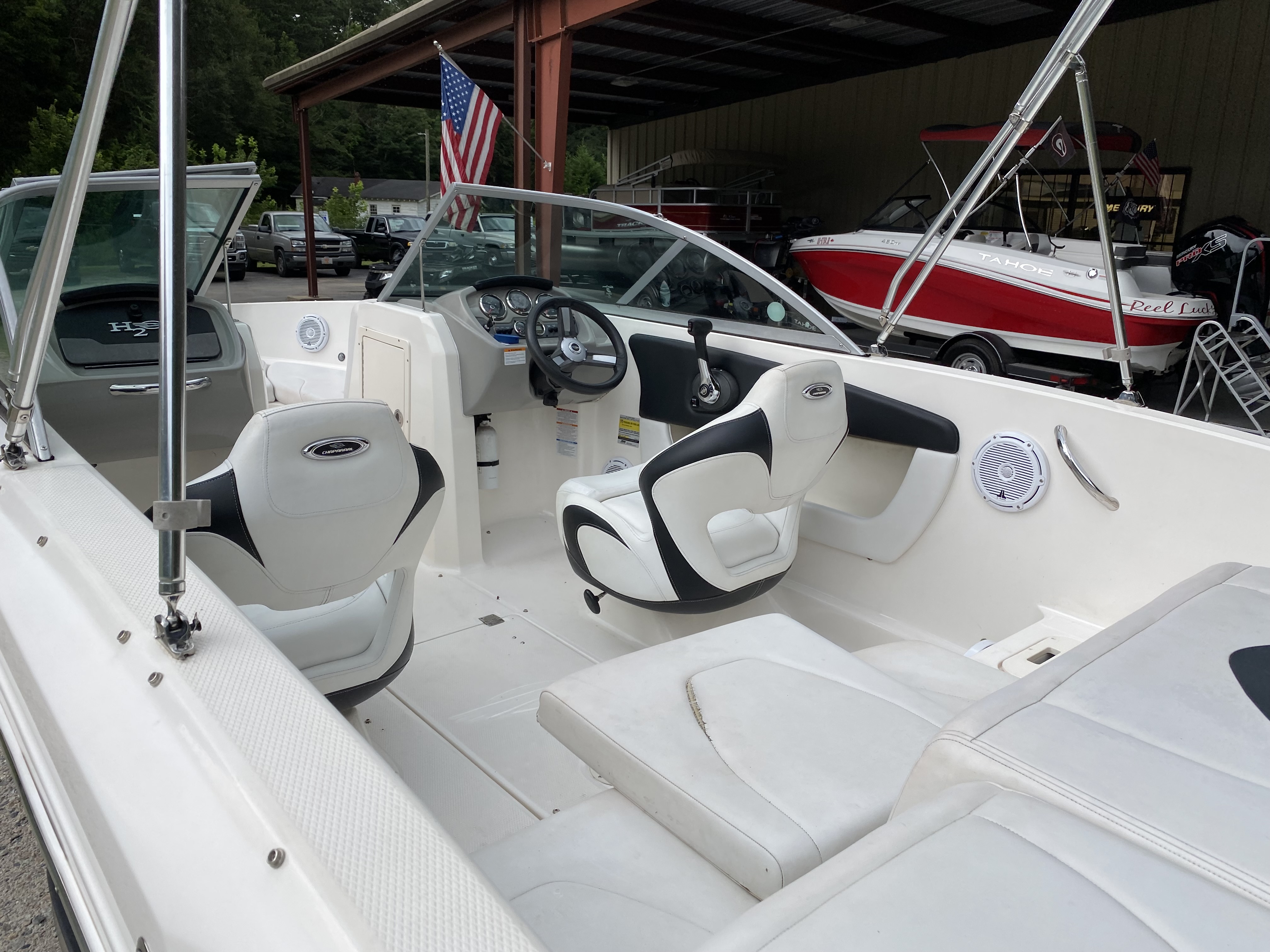 2016 Chaparral boat for sale, model of the boat is 19 H2O Sport & Image # 16 of 32