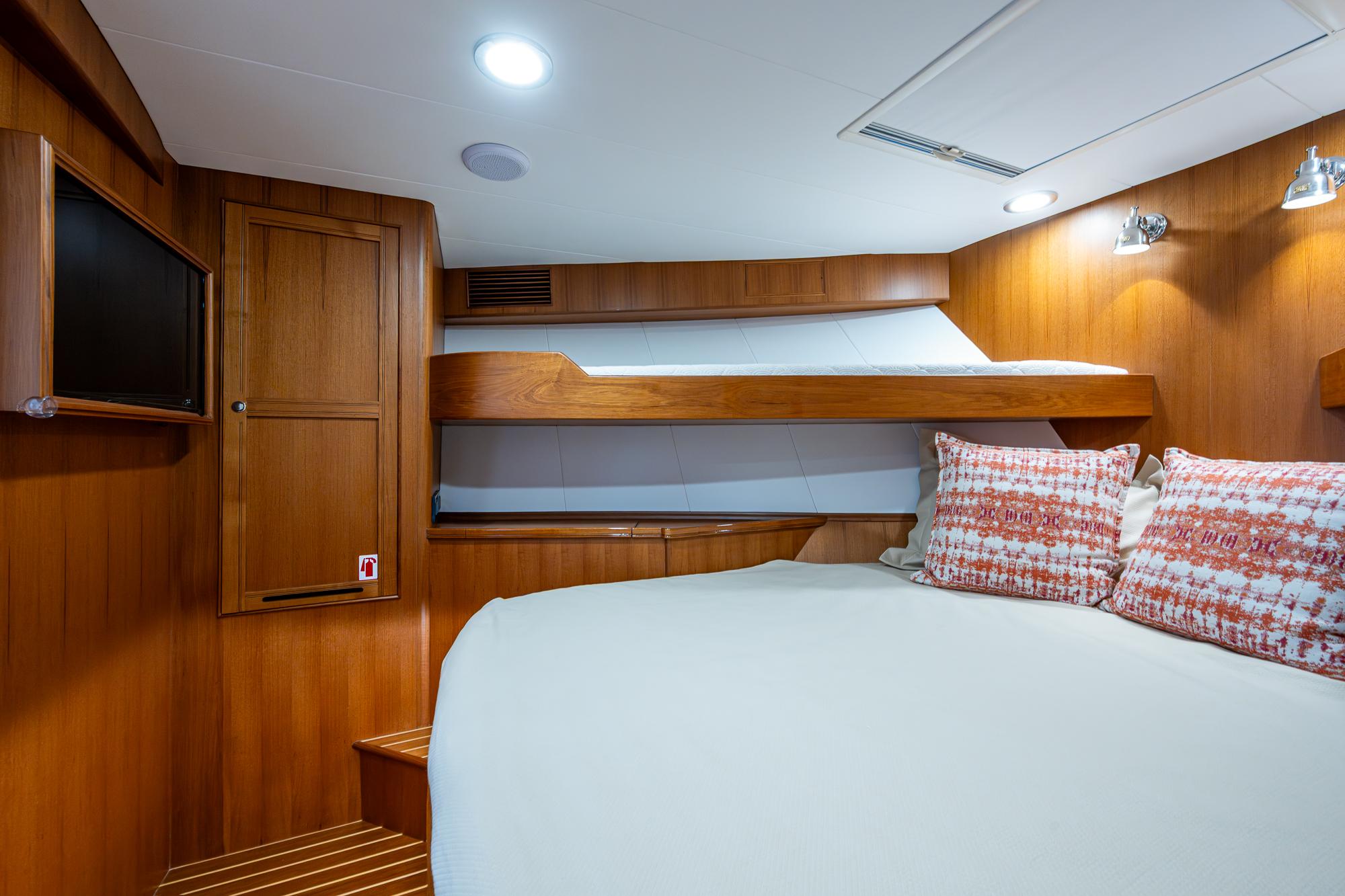 Marlow-53E Explorer 2021-CARA MIA FL-US-9807152 | Thumbnail