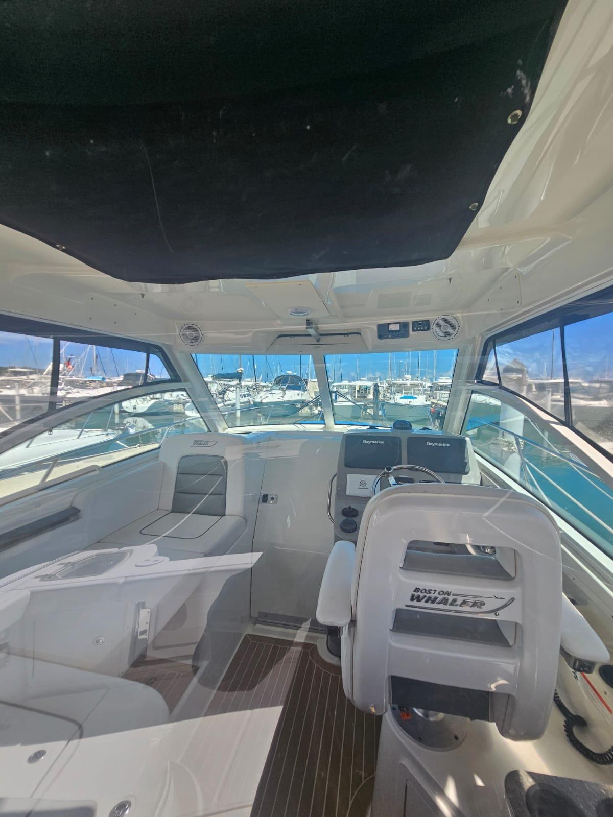 Boston Whaler-315 Conquest 2013 -PR-9737156 | Thumbnail