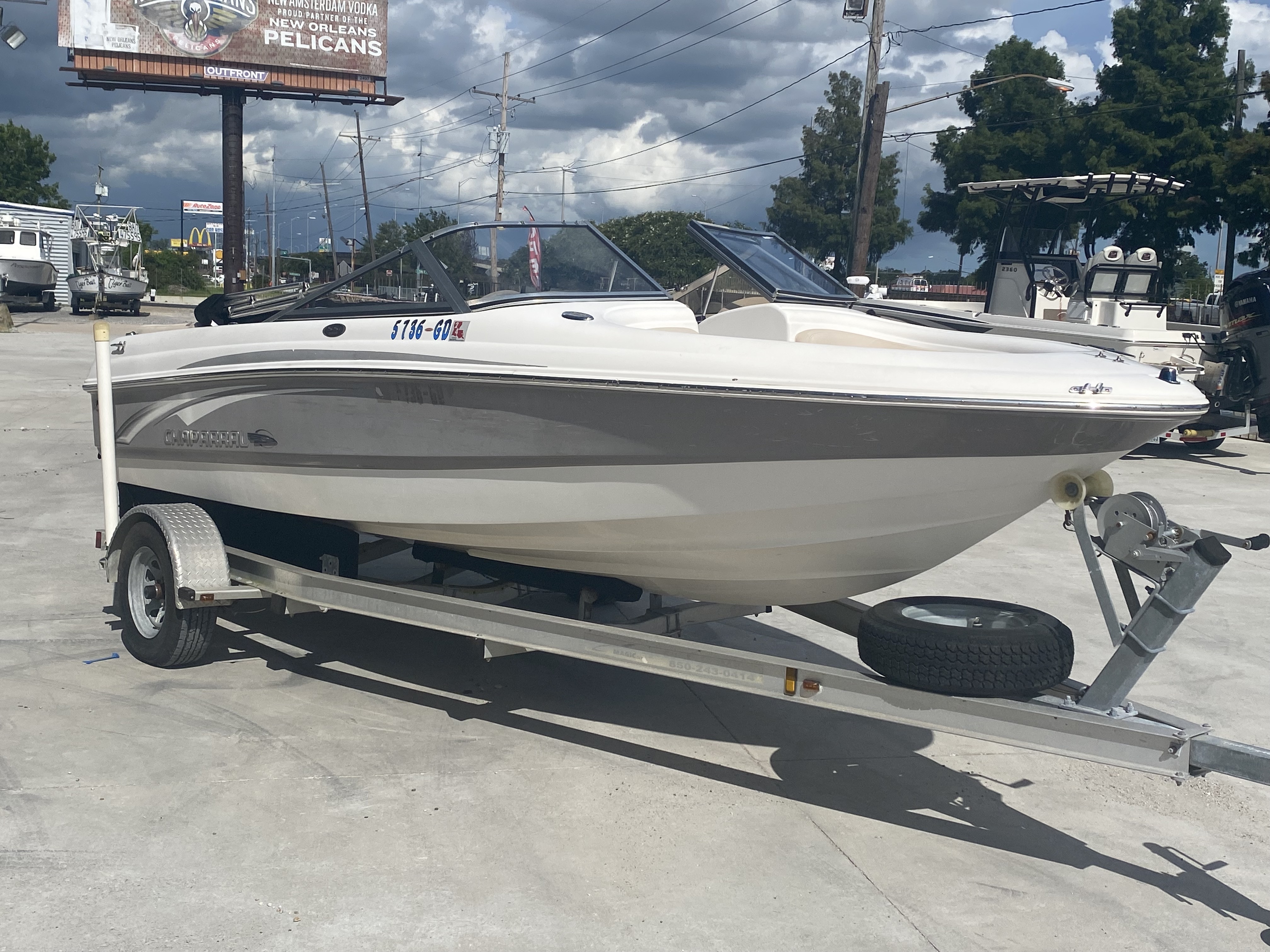 2008 Chaparral boat for sale, model of the boat is 180 SSi & Image # 2 of 10