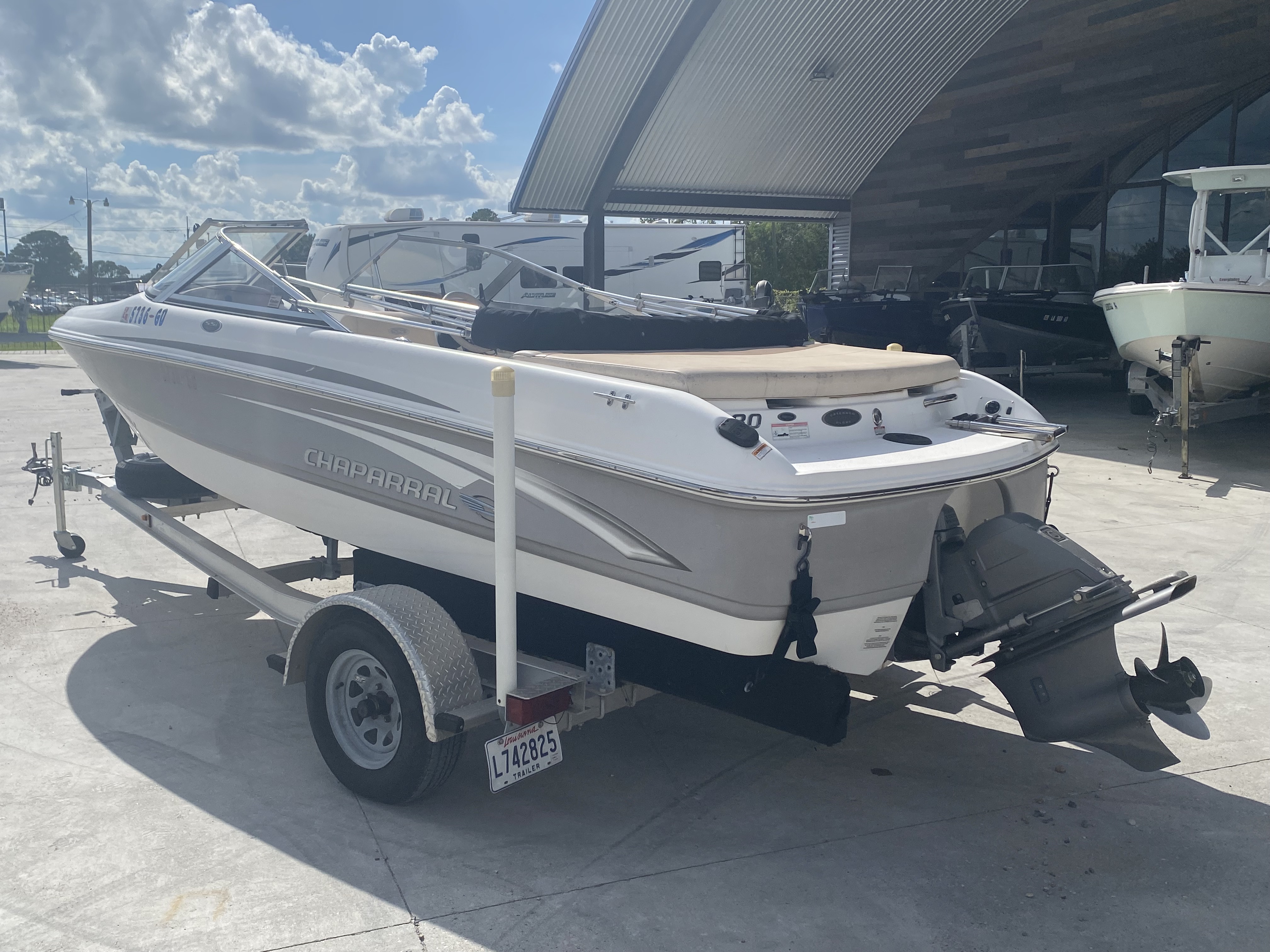 2008 Chaparral boat for sale, model of the boat is 180 SSi & Image # 9 of 10