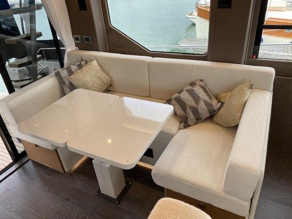 2020 Cranchi T43