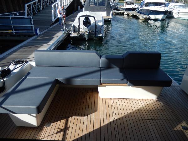 2020 Cranchi T43