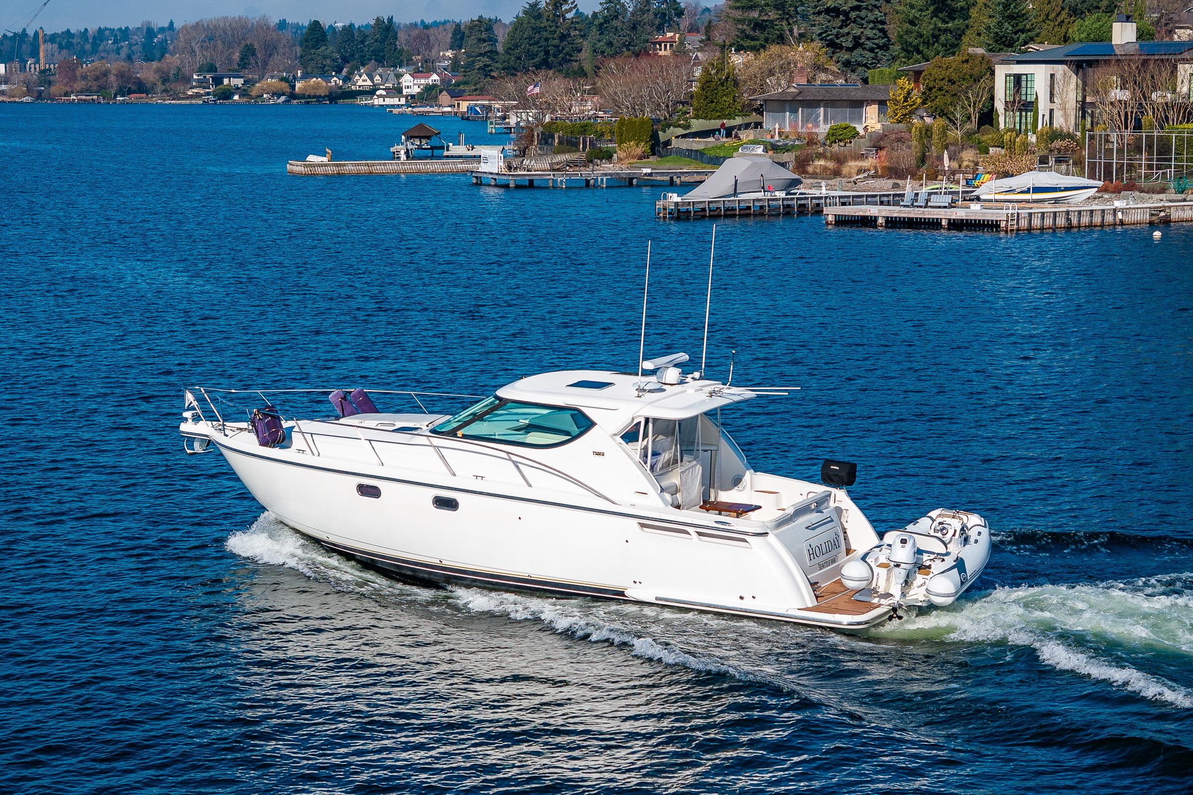 2006 Tiara Yachts 4300 Sovran # inventory image at Sun Country Yachts, Seattle