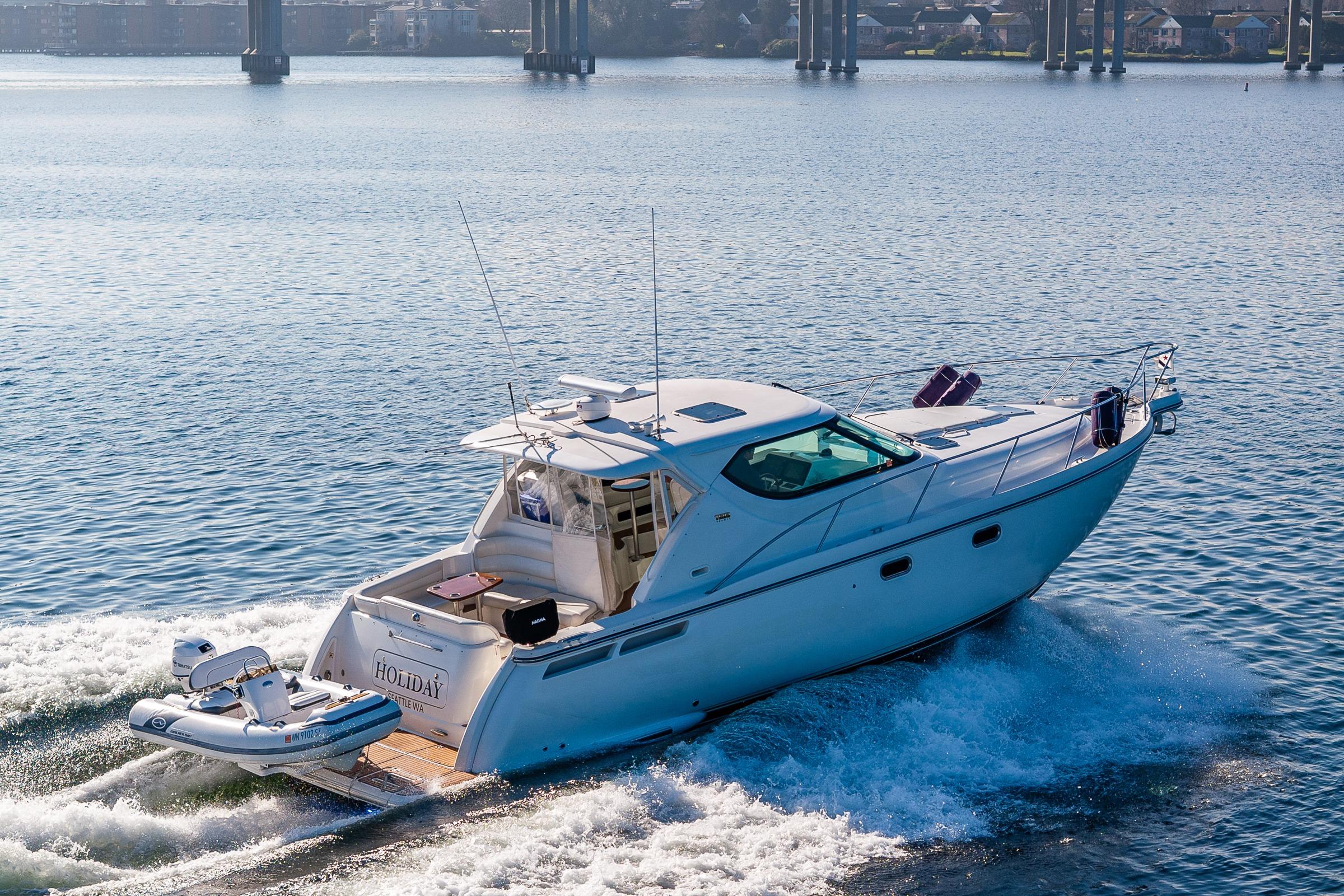 2006 Tiara Yachts 4300 Sovran # inventory image at Sun Country Yachts, Seattle