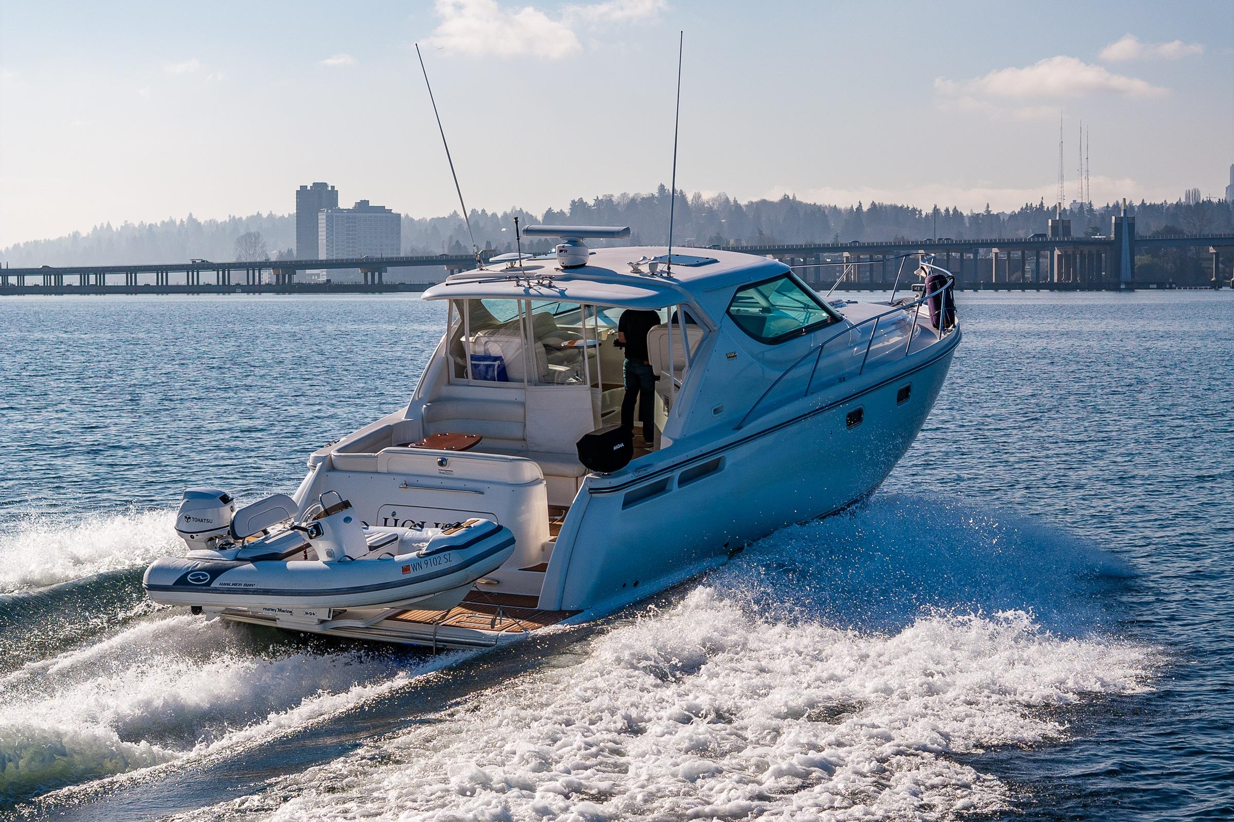 2006 Tiara Yachts 4300 Sovran # inventory image at Sun Country Yachts, Seattle