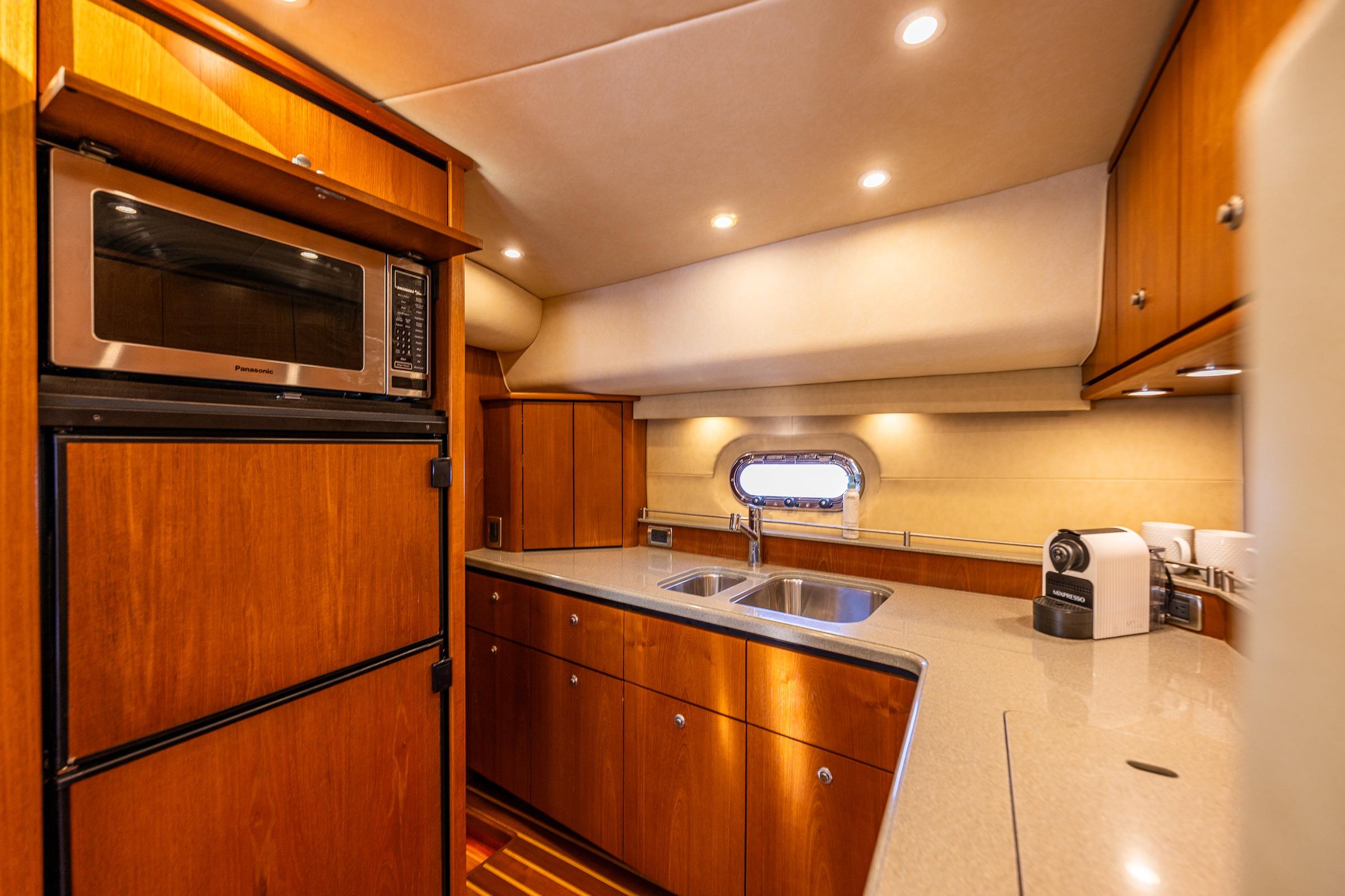 2006 Tiara Yachts 4300 Sovran # inventory image at Sun Country Yachts, Seattle