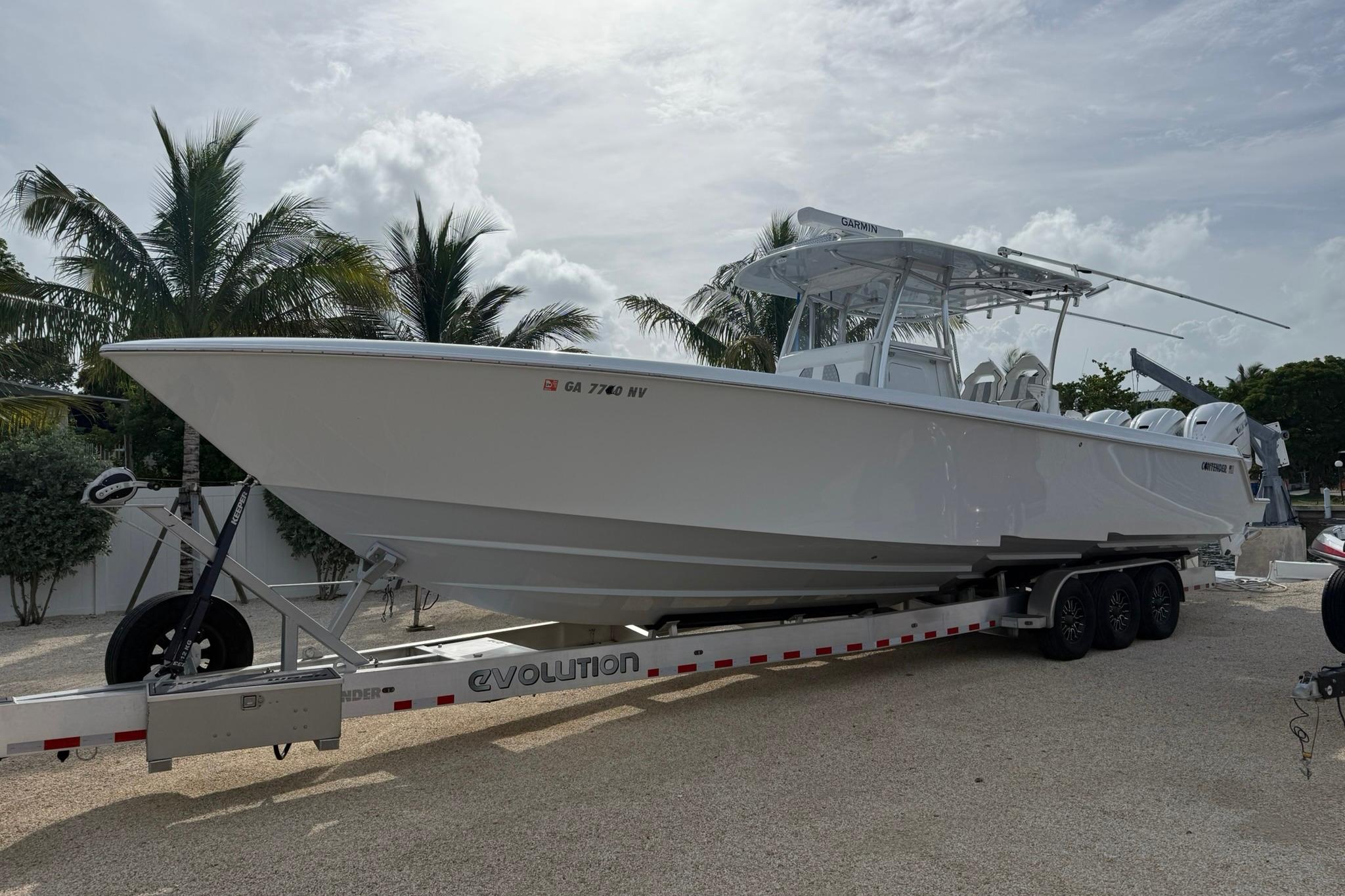 2022 Contender 39 ST