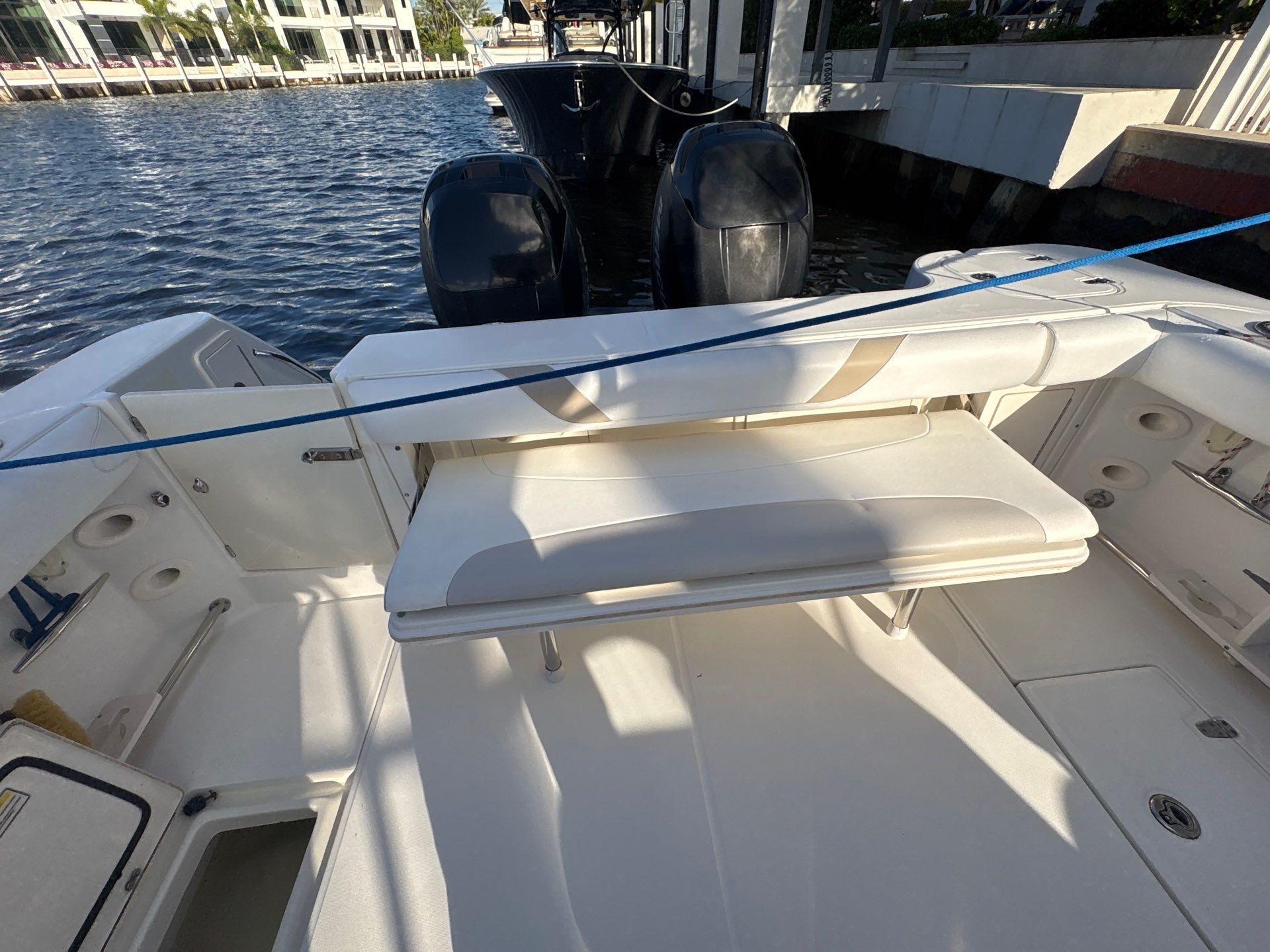 2007-boston-whaler-305-conquest-power-9687173-20250218155404399-1_XLARGE