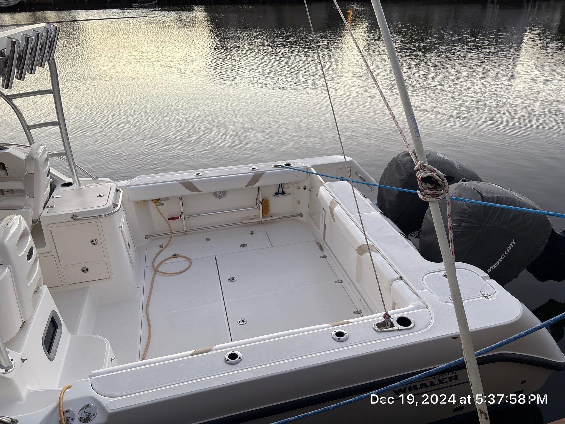 2007-boston-whaler-305-conquest-power-9687173-20250218155411500-1_XLARGE